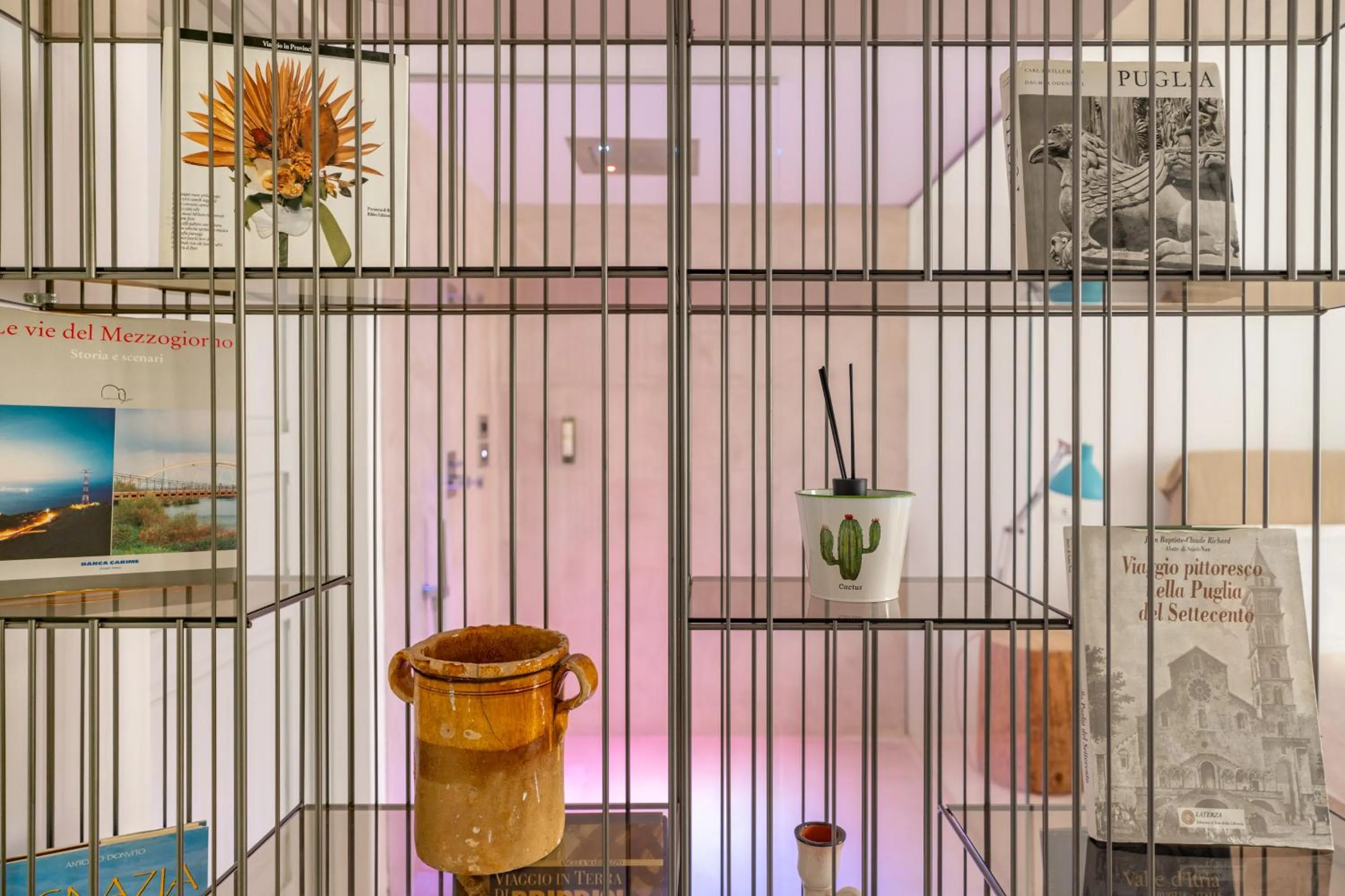 Decorative detail in Donna Domenica Boutique Suites