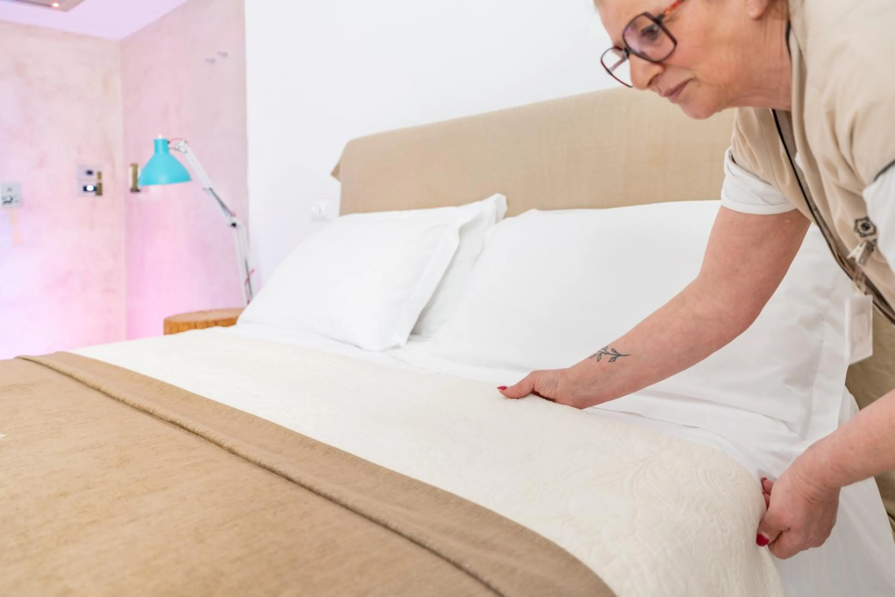 Bed in Donna Domenica Boutique Suites