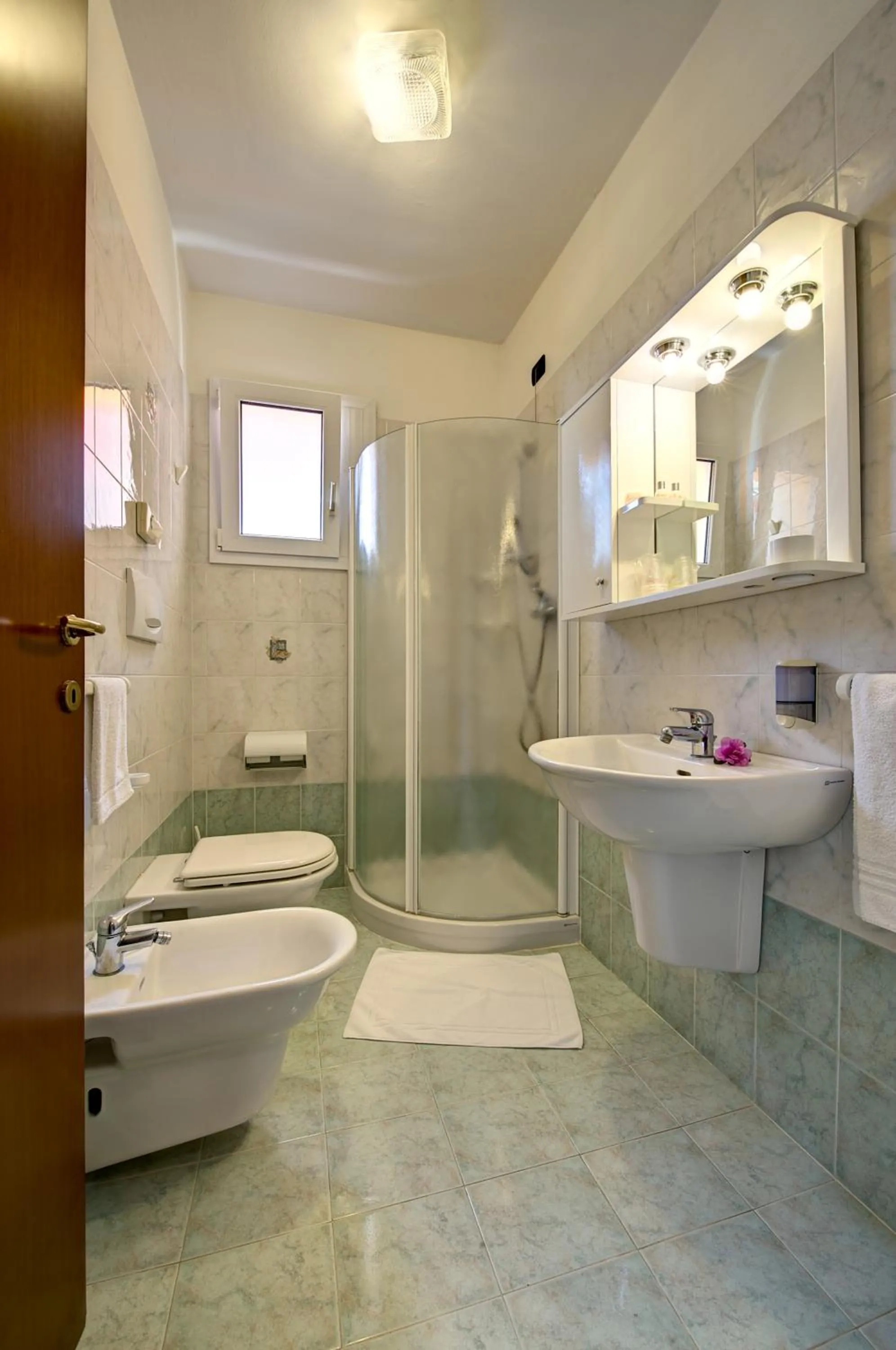 Bathroom in Hotel Kennedy