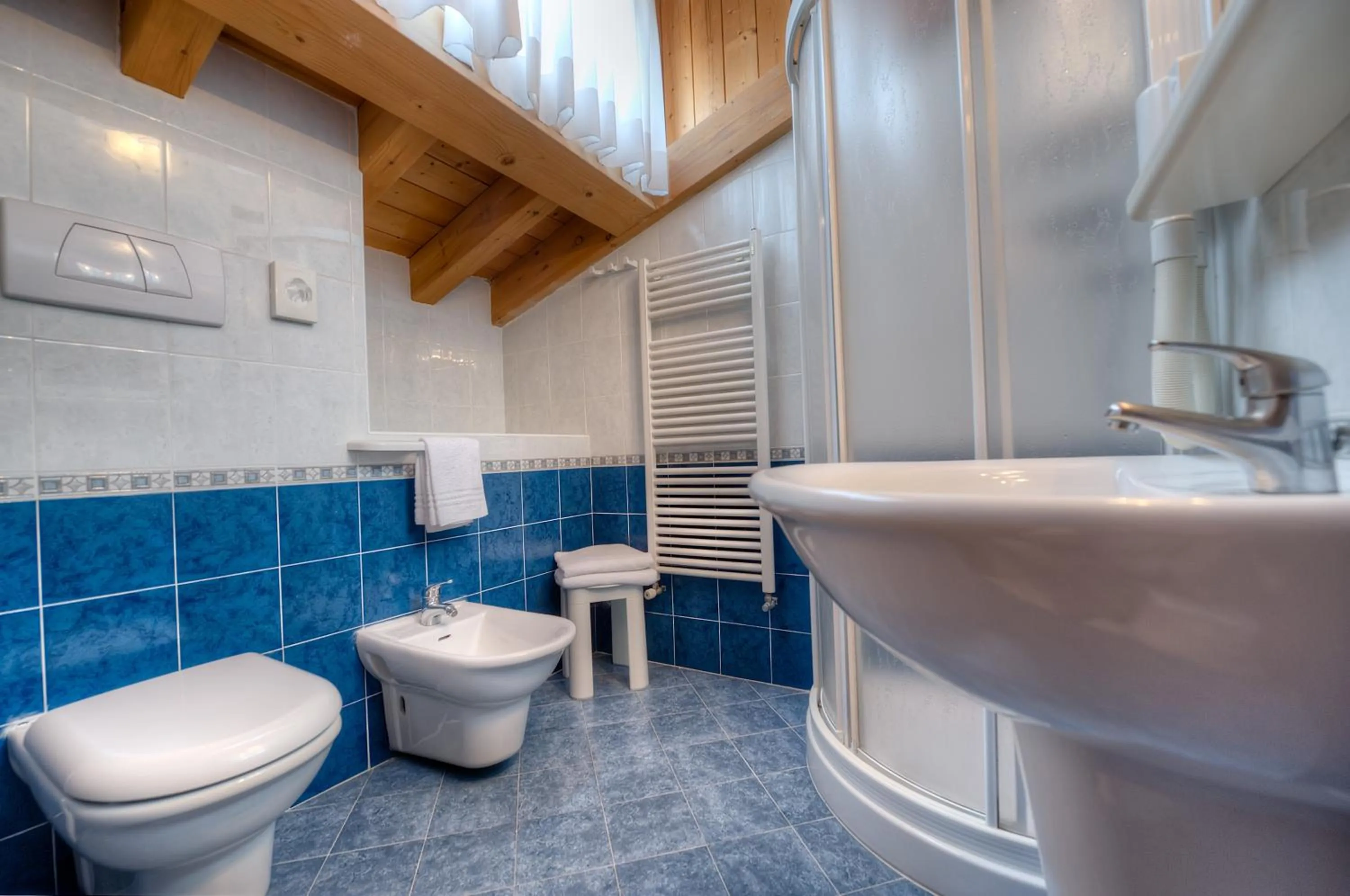 Bathroom in Hotel Kennedy