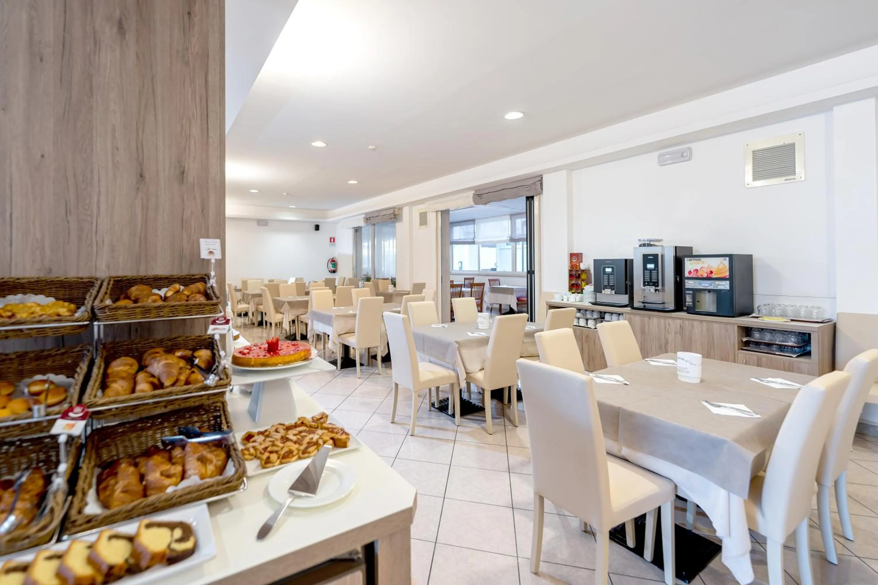 Breakfast in Hotel Kennedy