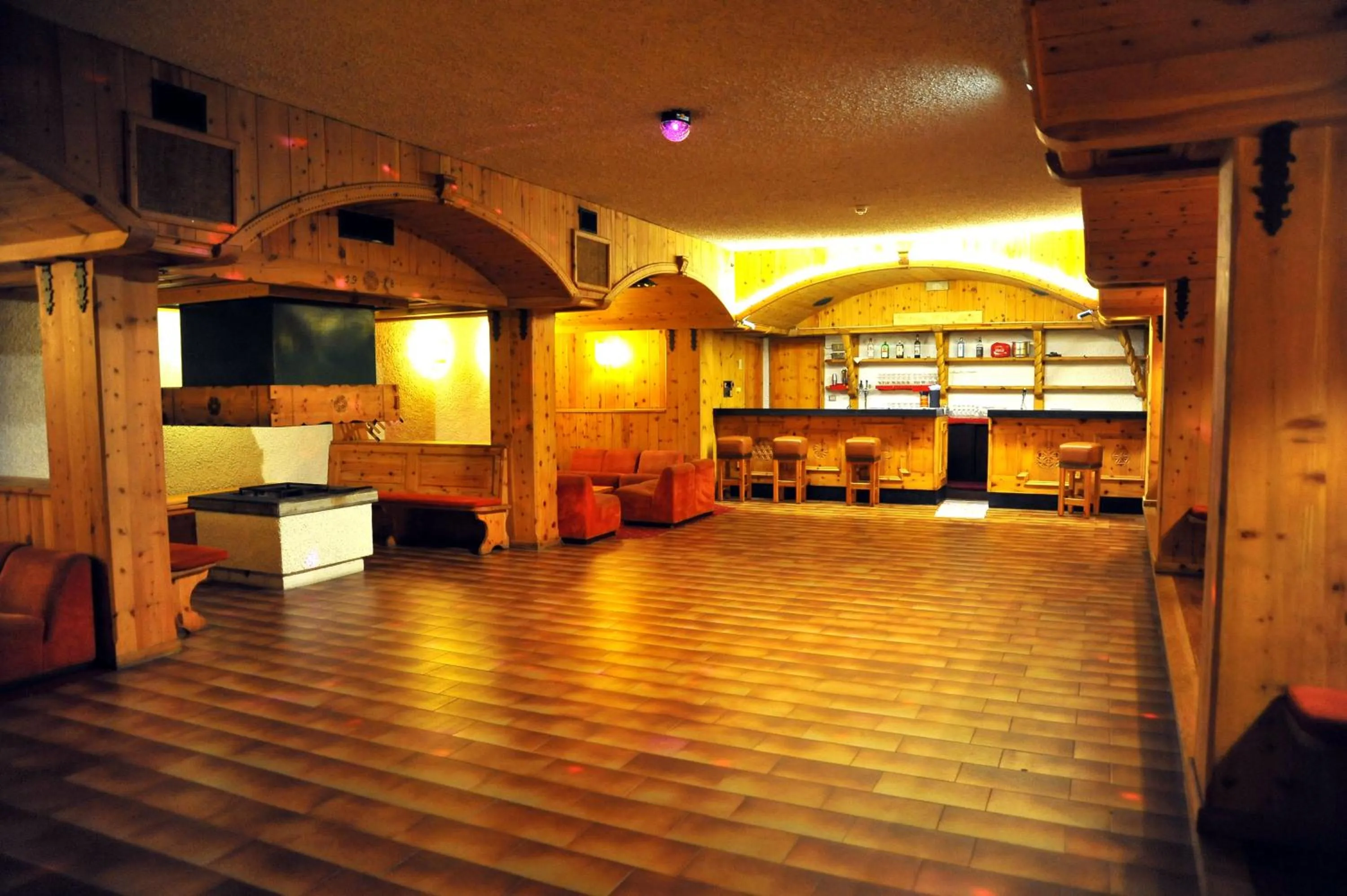 Nightclub / DJ in Hotel Nazionale