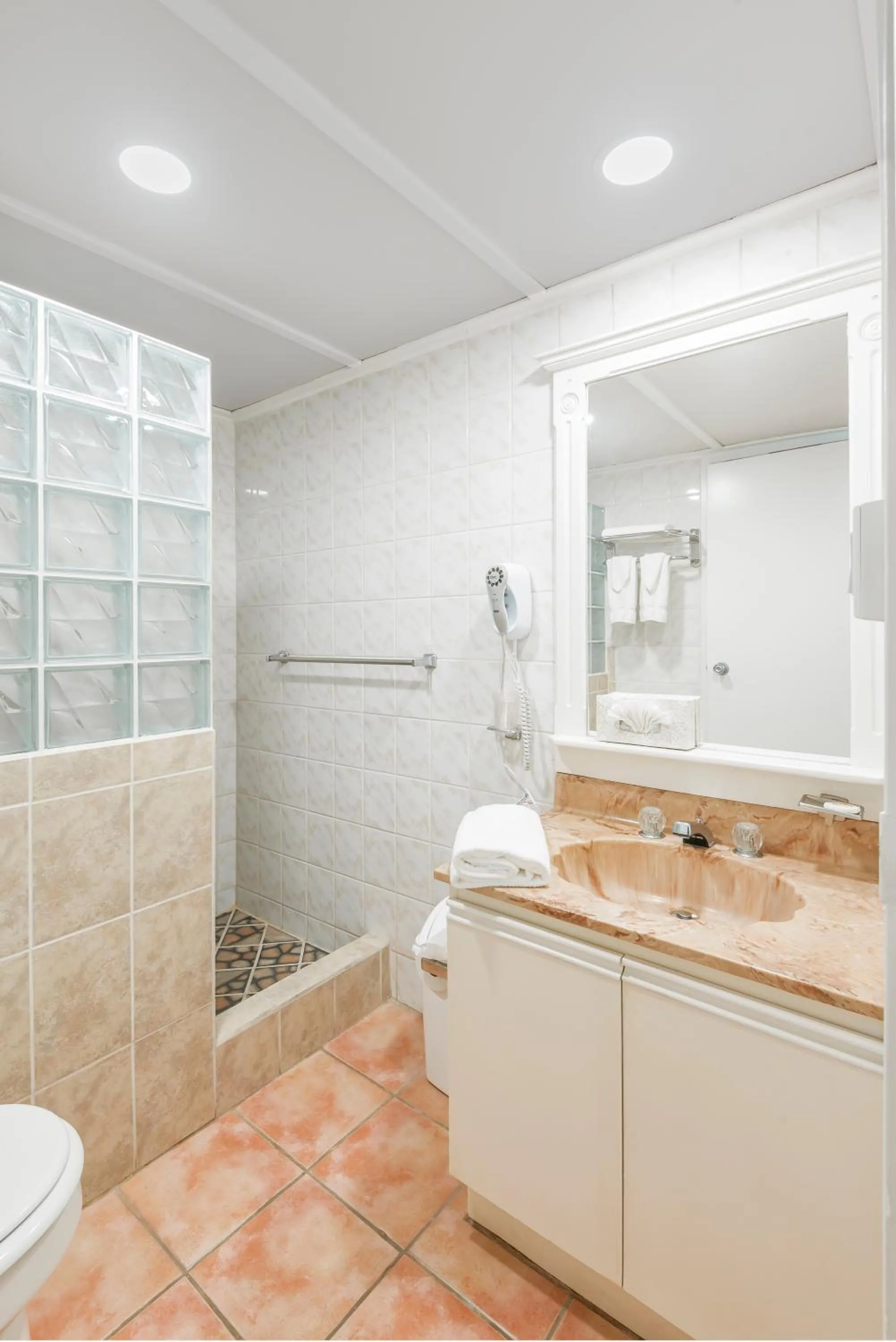 Bathroom in Belair Beach Hotel