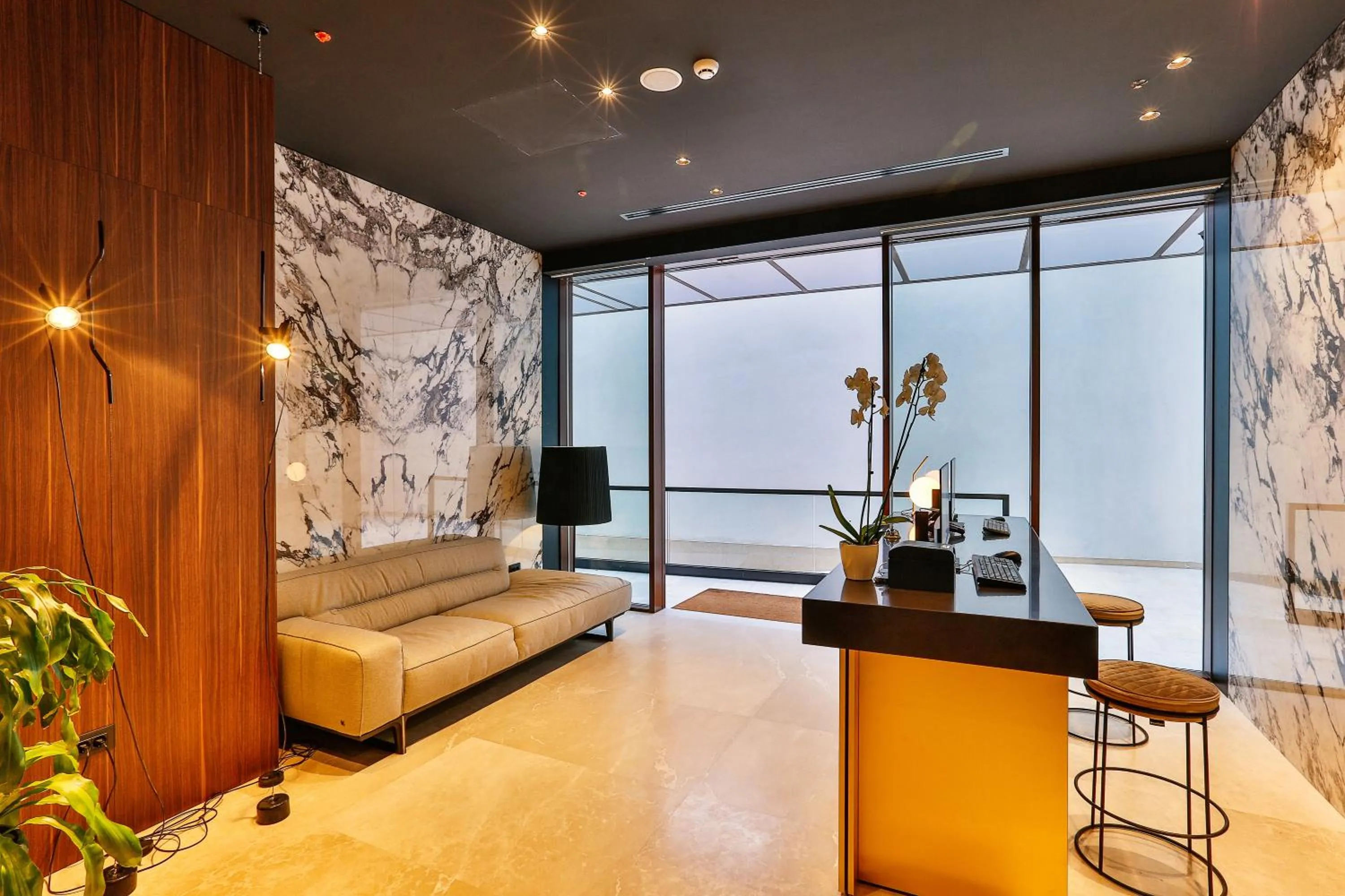 Lobby or reception, Bed in Hotel Kalos