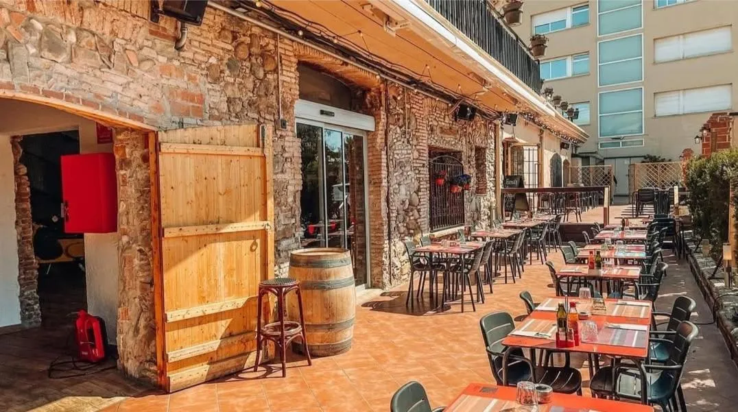 Restaurant/places to eat in Hotel Consentido