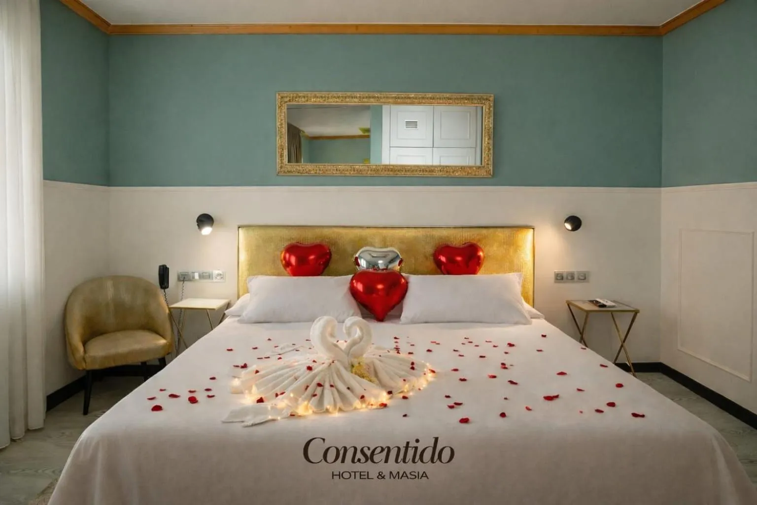 room service, Bed in Hotel Consentido