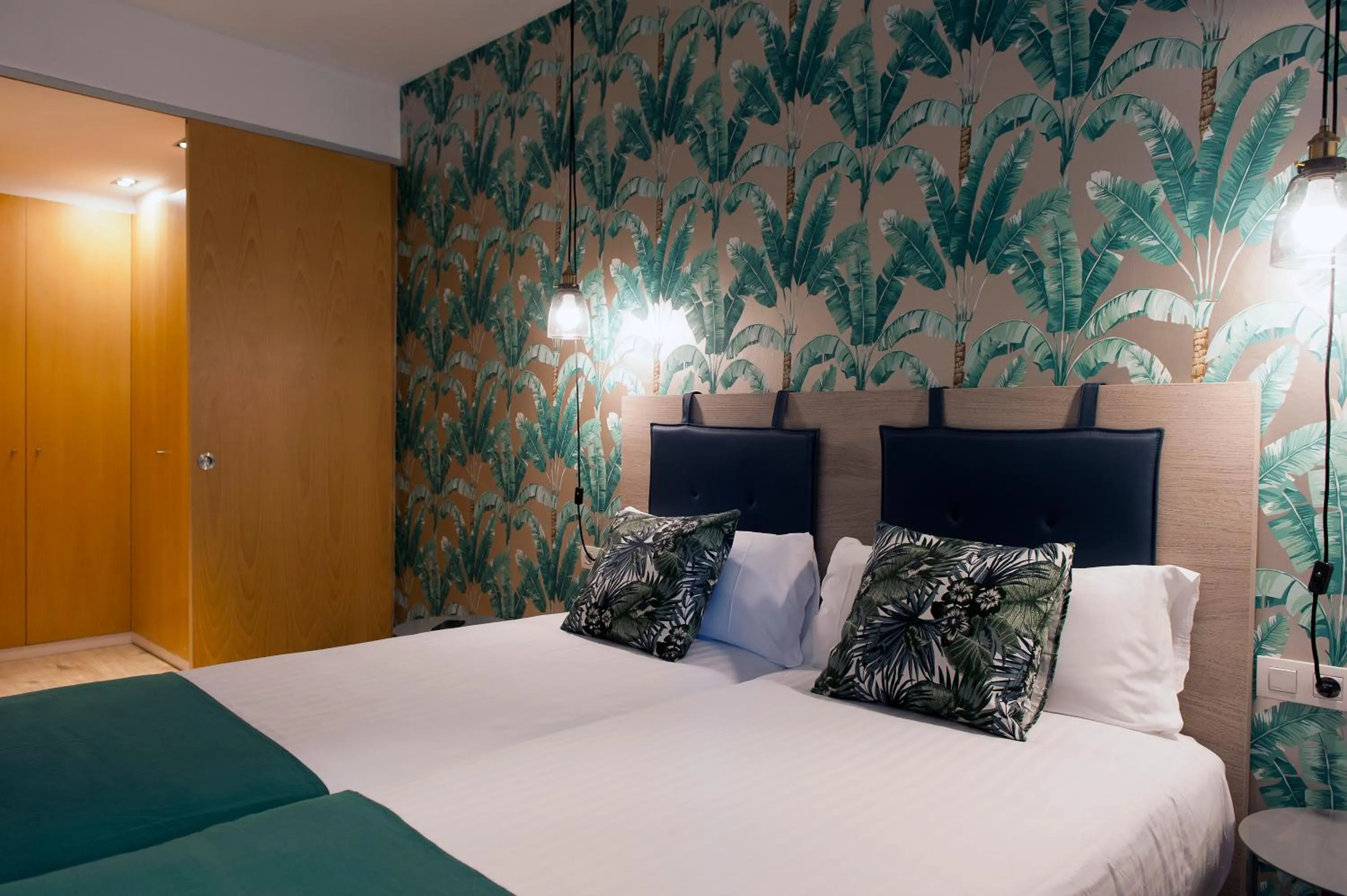 Bedroom, Bed in MH Apartments Sant Pau