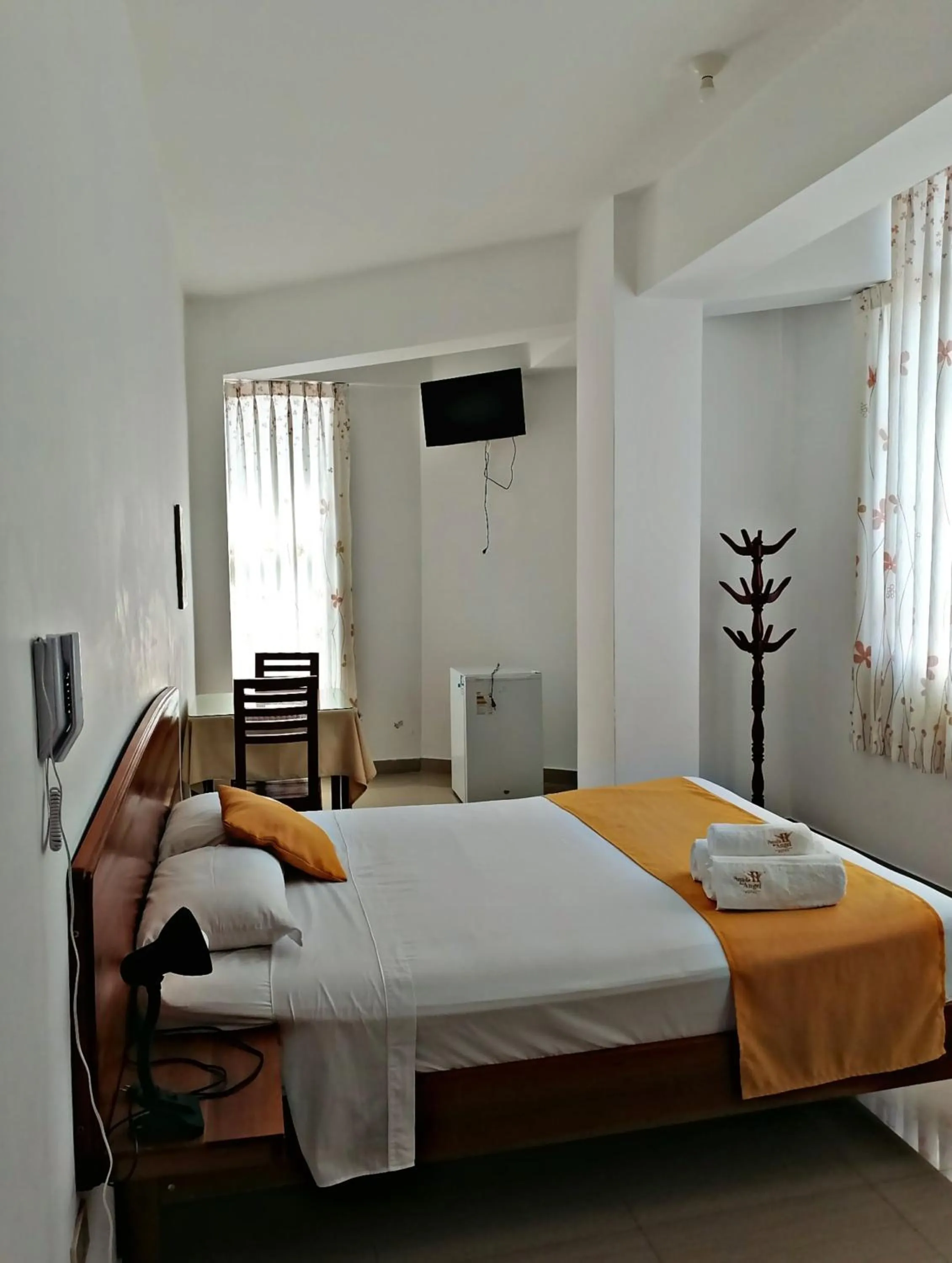 Bedroom, Bed in Posada del Angel Hotel