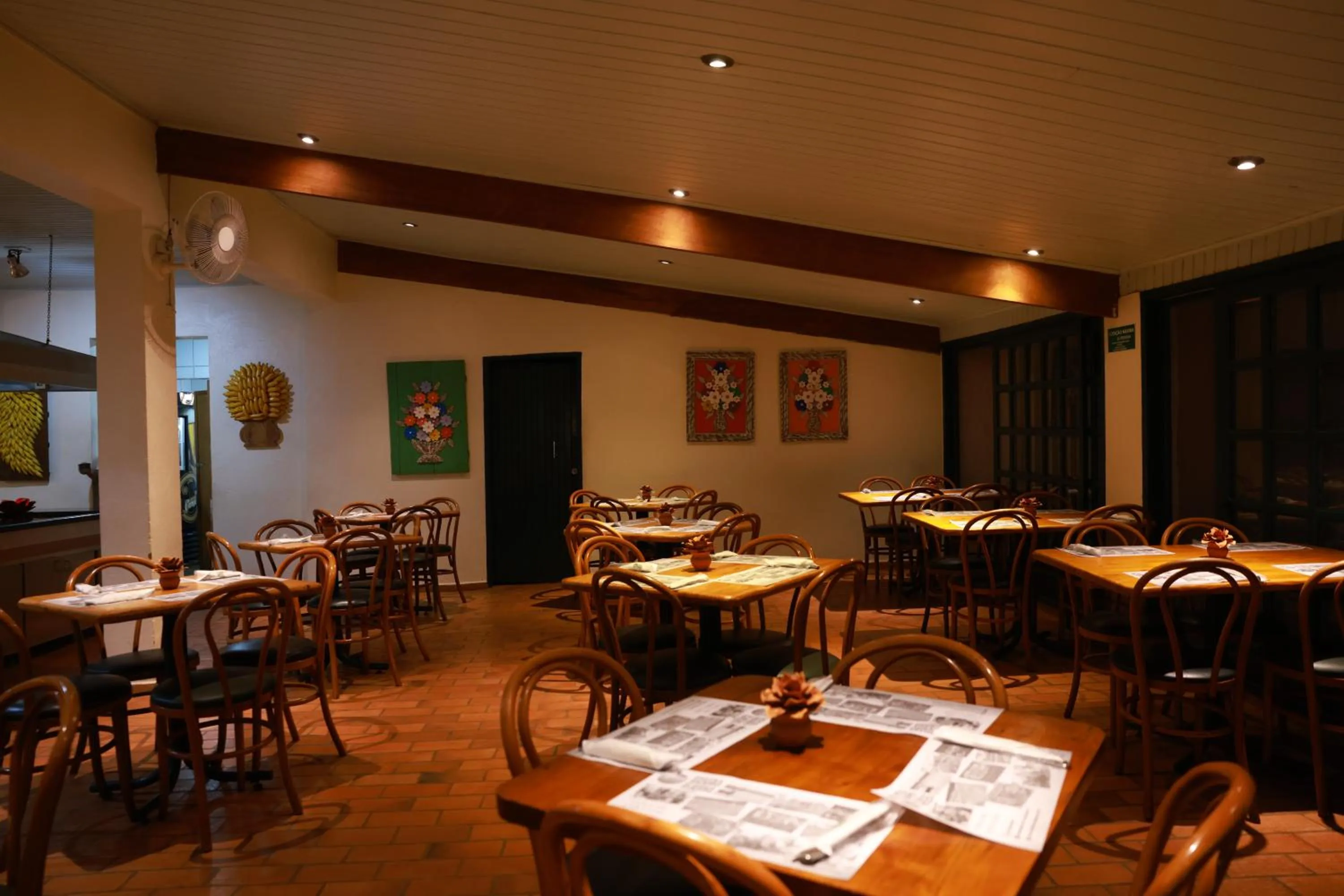 Restaurant/places to eat in Hotel Berro D`Agua Eco Resort