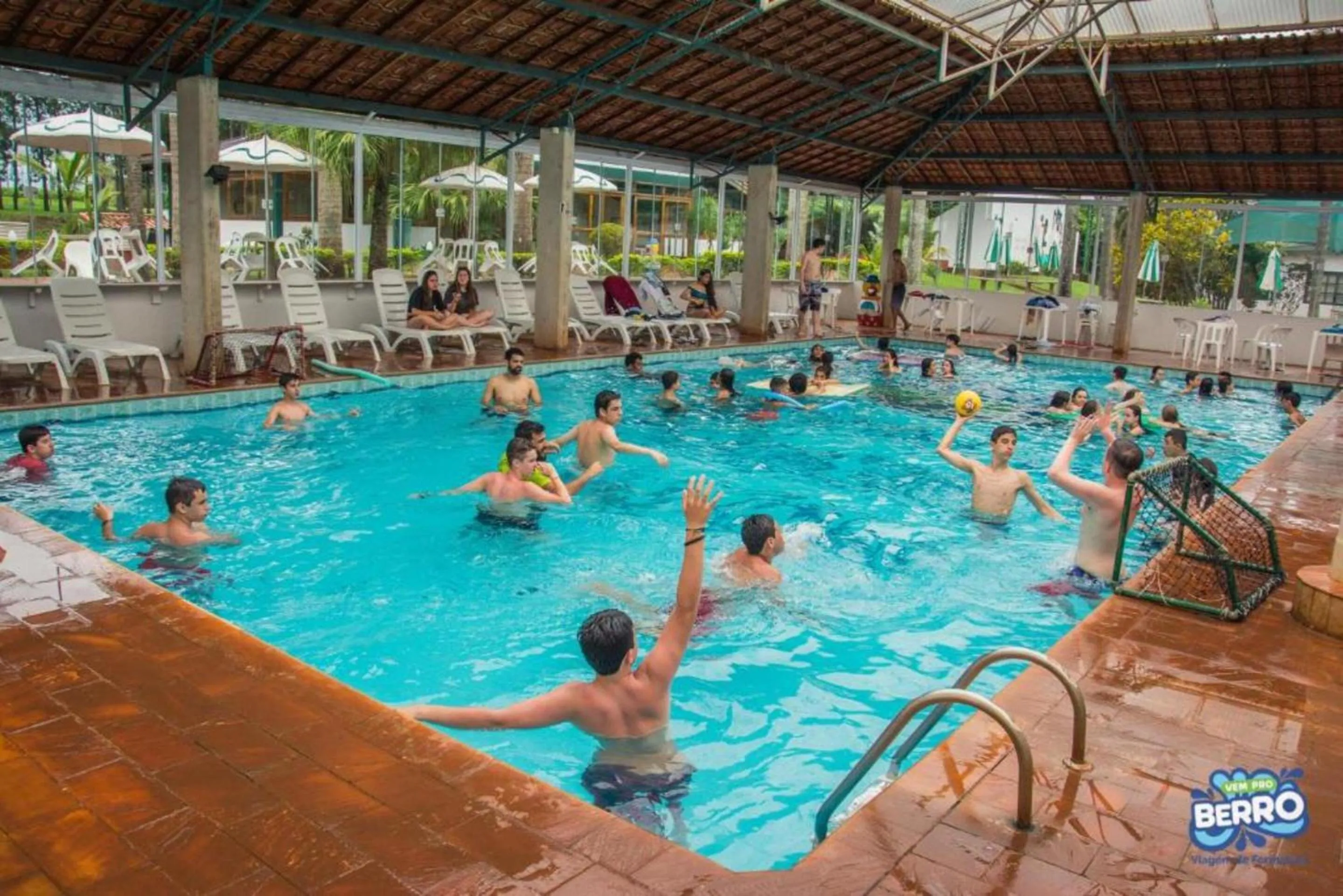 People in Hotel Berro D`Agua Eco Resort