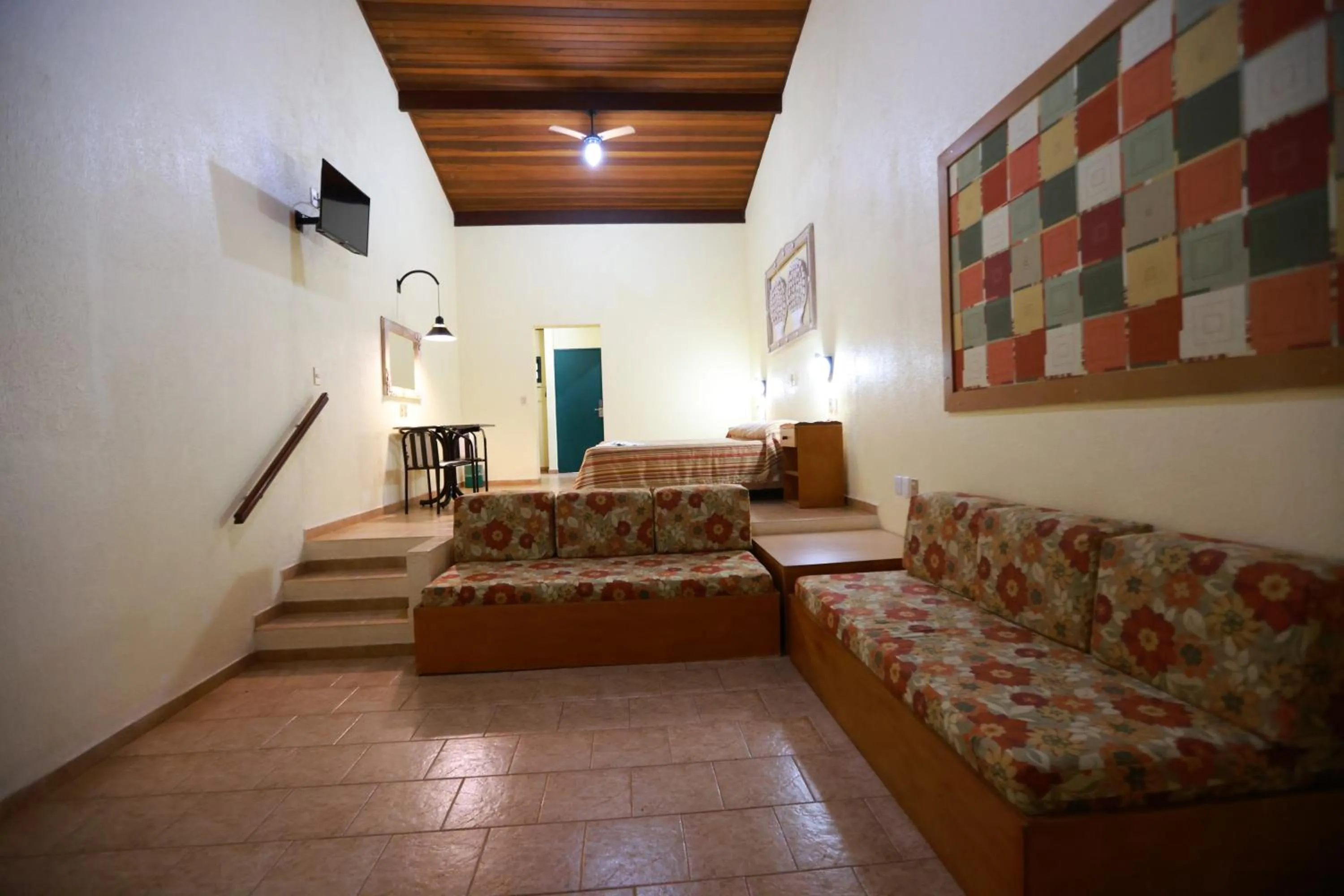 TV and multimedia in Hotel Berro D`Agua Eco Resort