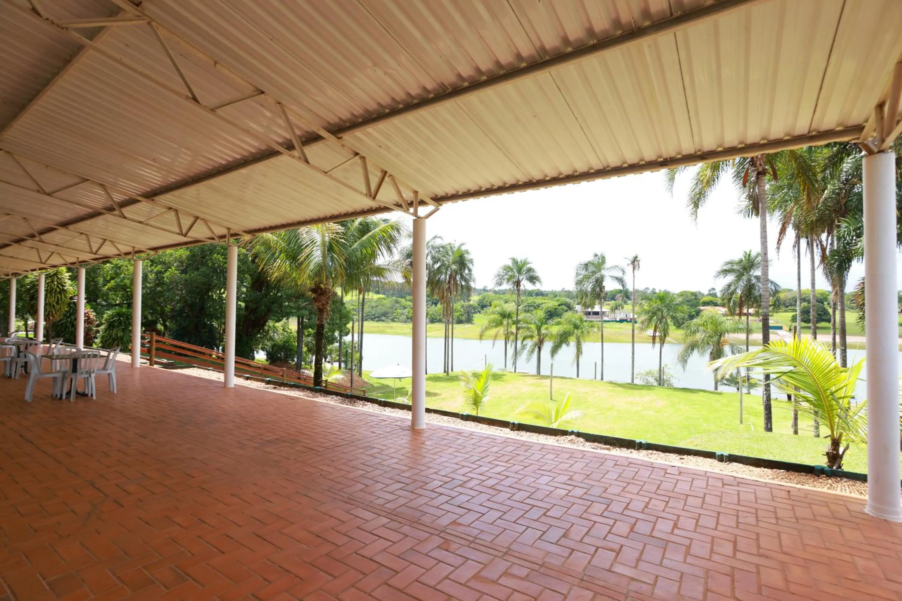 Patio in Hotel Berro D`Agua Eco Resort