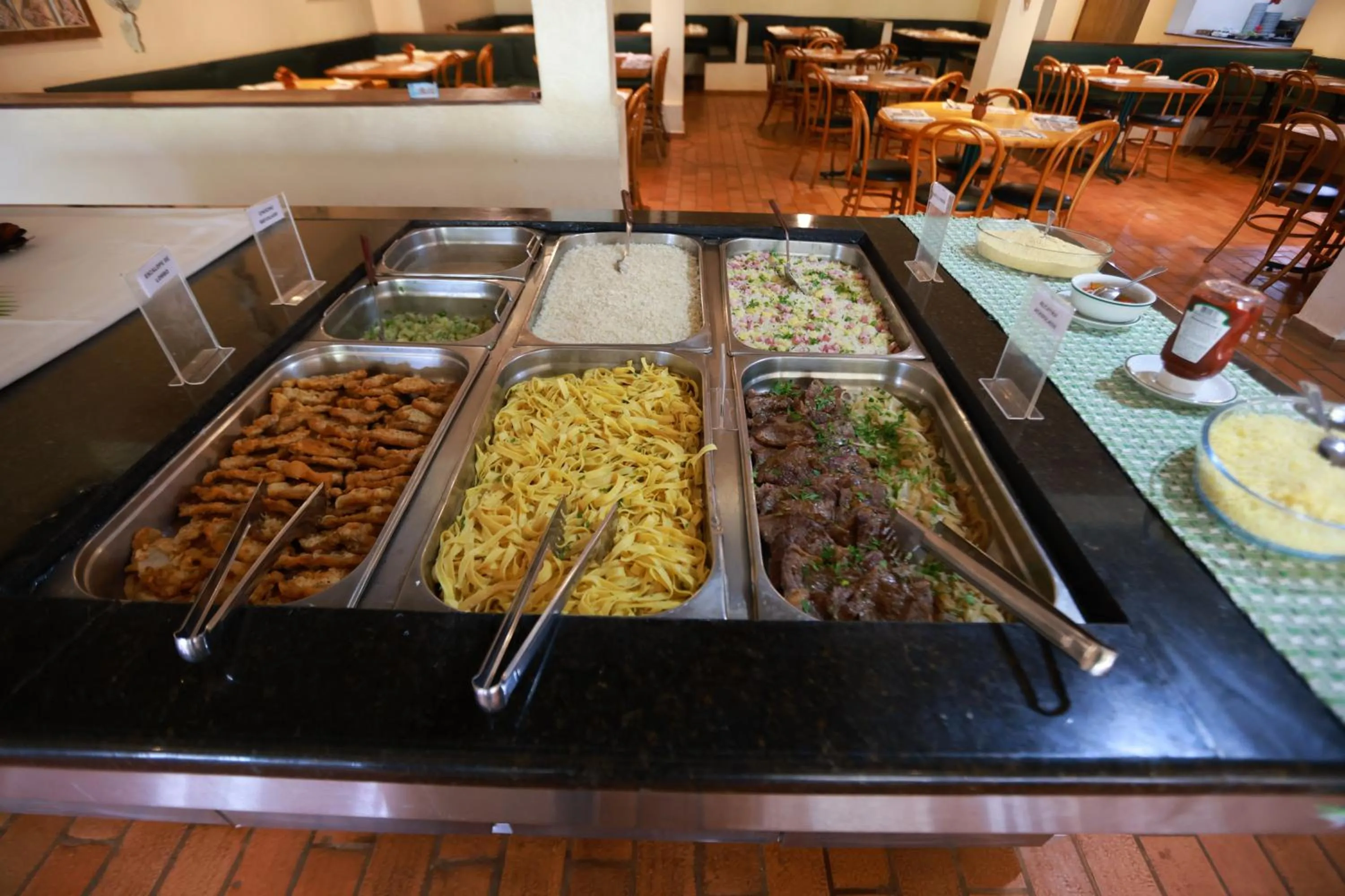 Food in Hotel Berro D`Agua Eco Resort