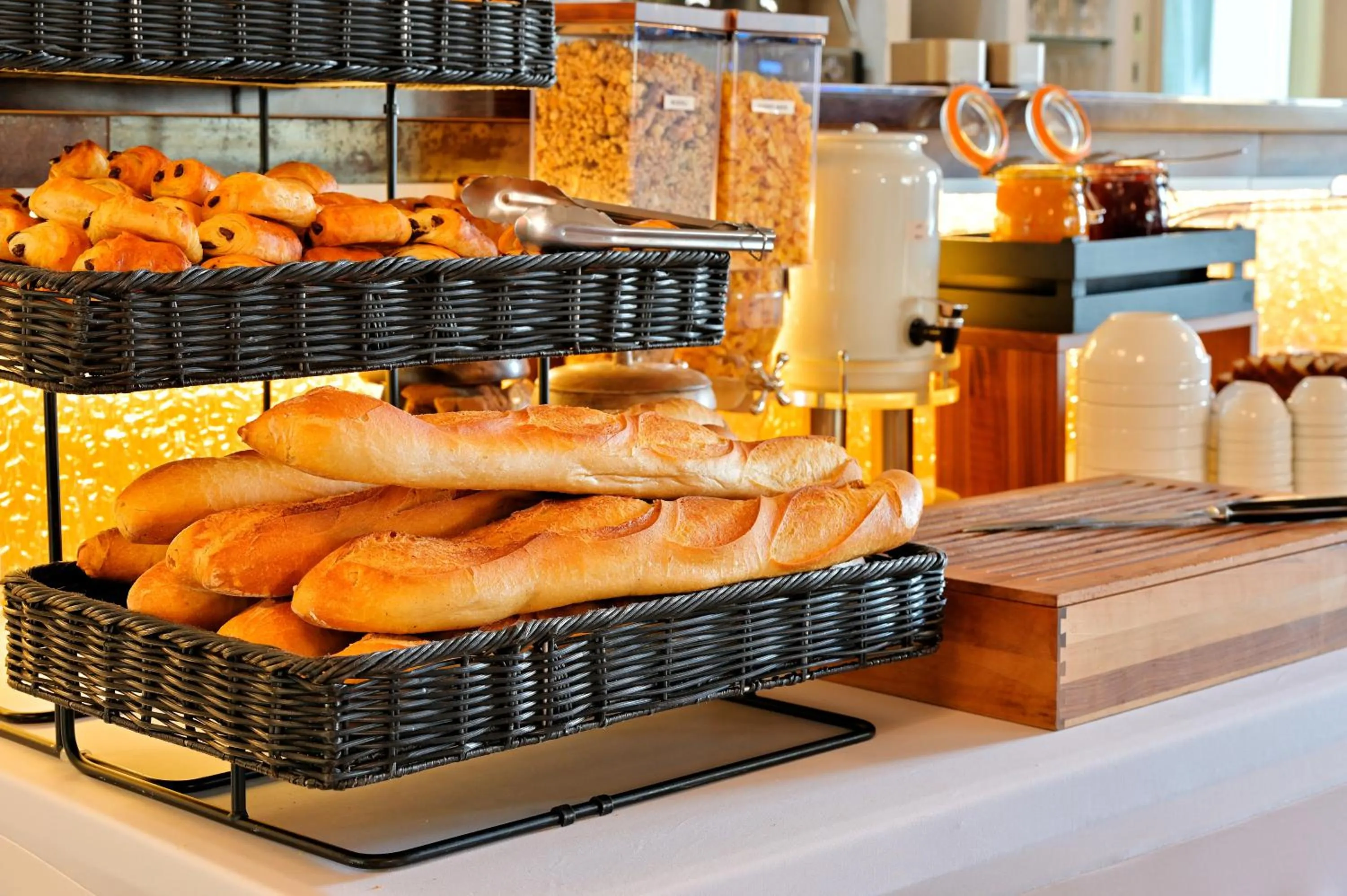 Buffet breakfast in Hotel Des Roches