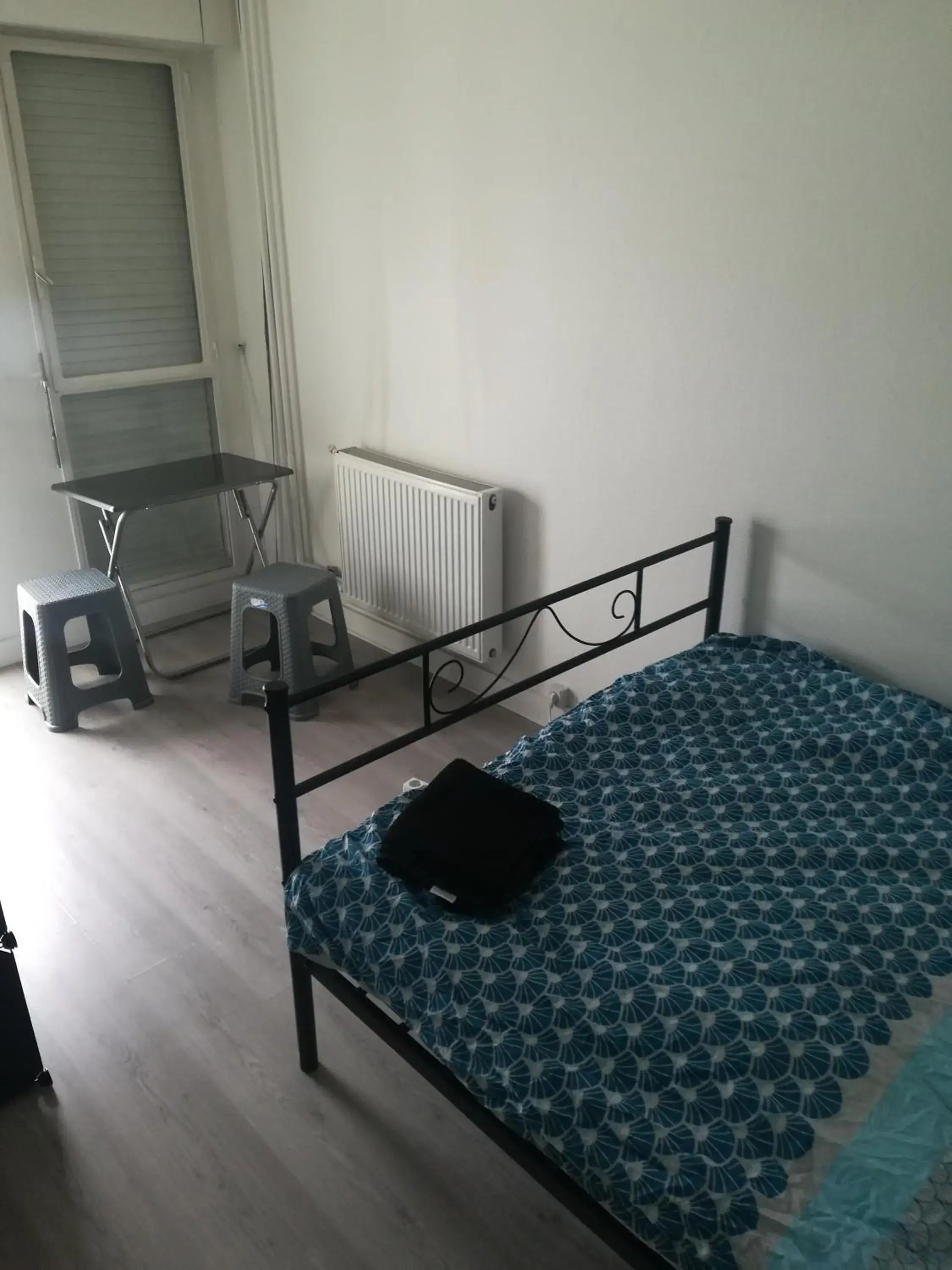 Standard Double Room - single occupancy in A 20 minutes de Paris Standard Double Room - single occupancy in A 20 minutes de Paris