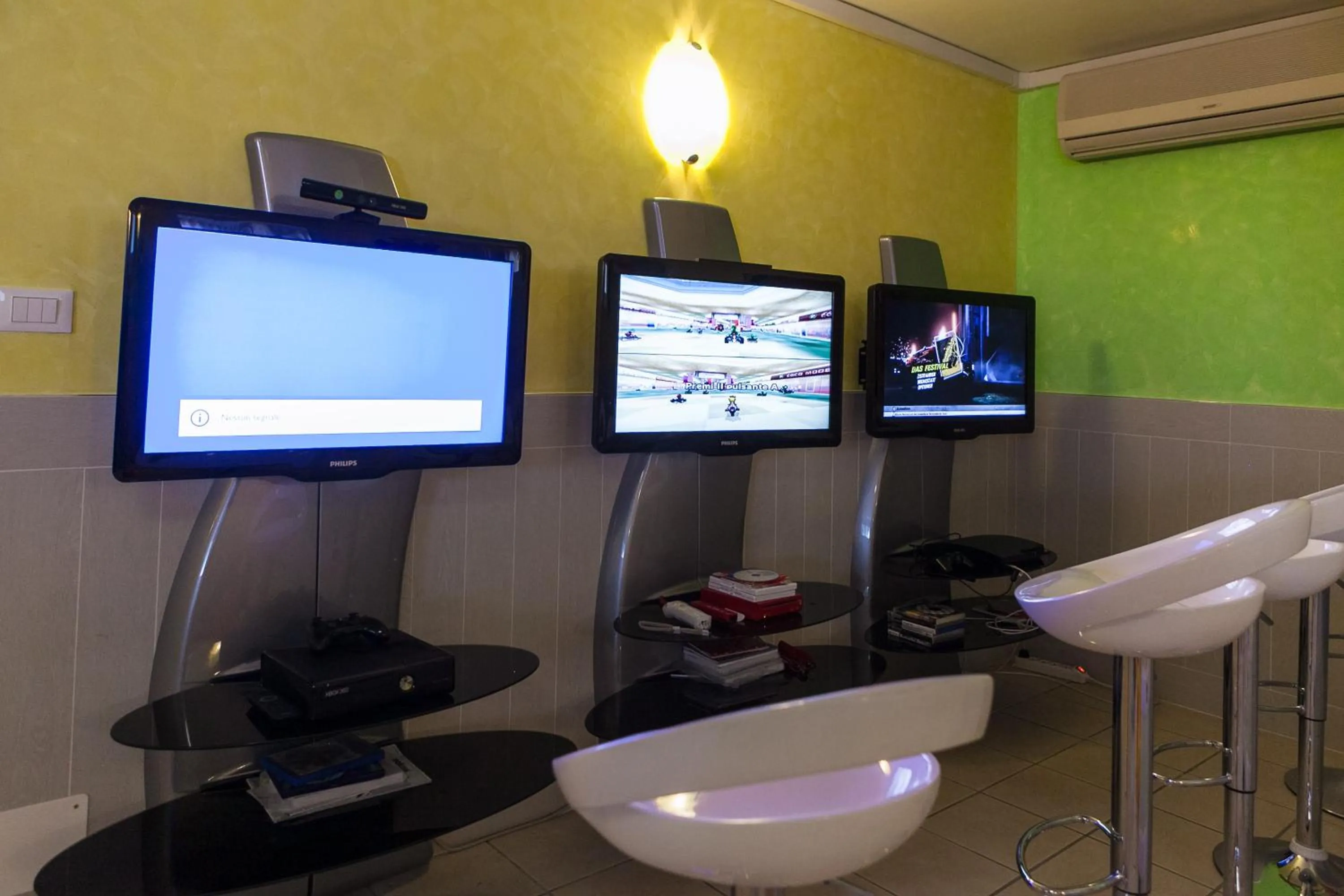 Game Room in Hotel Helen