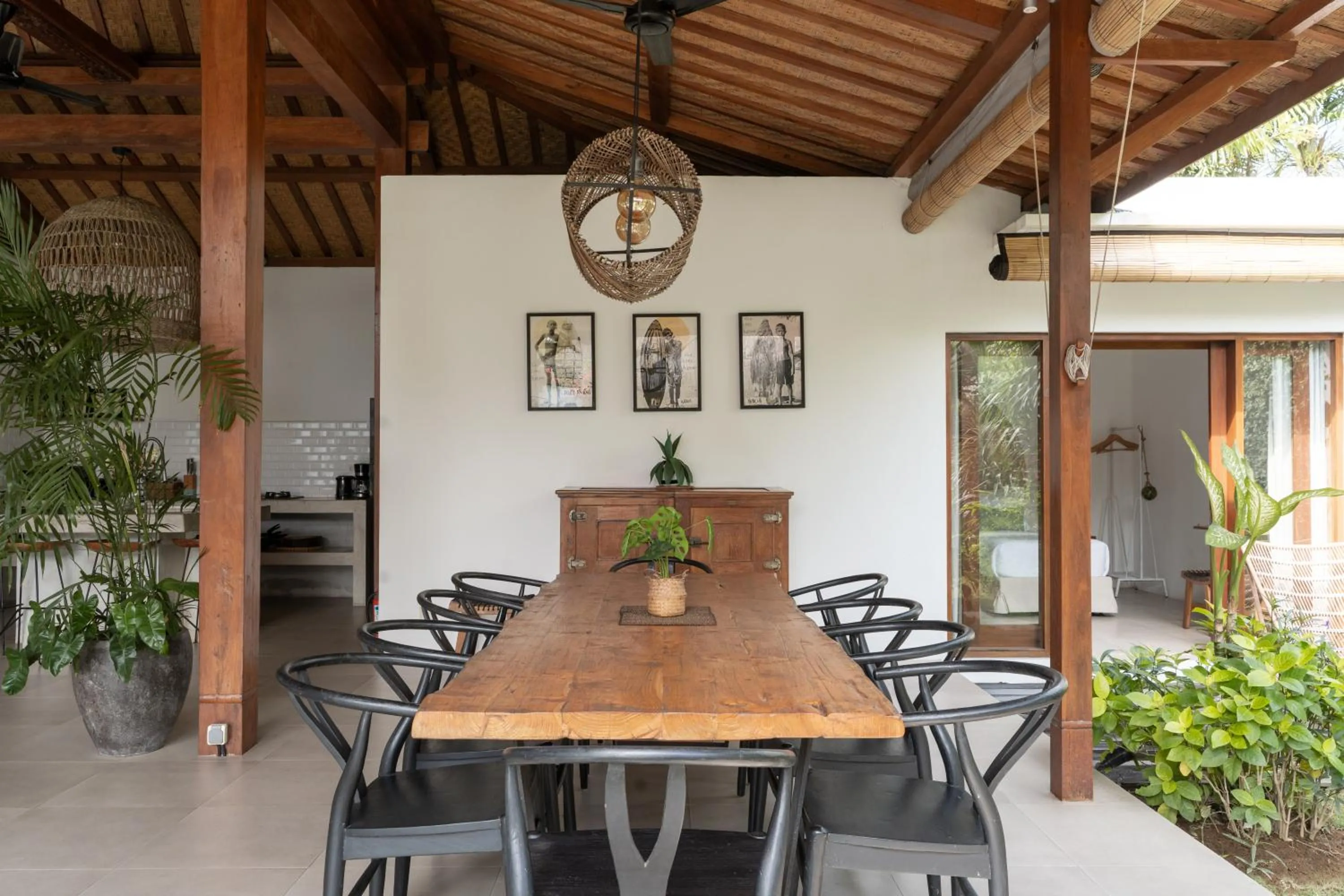 Dining area in House of Bagera by Alfred in Bali