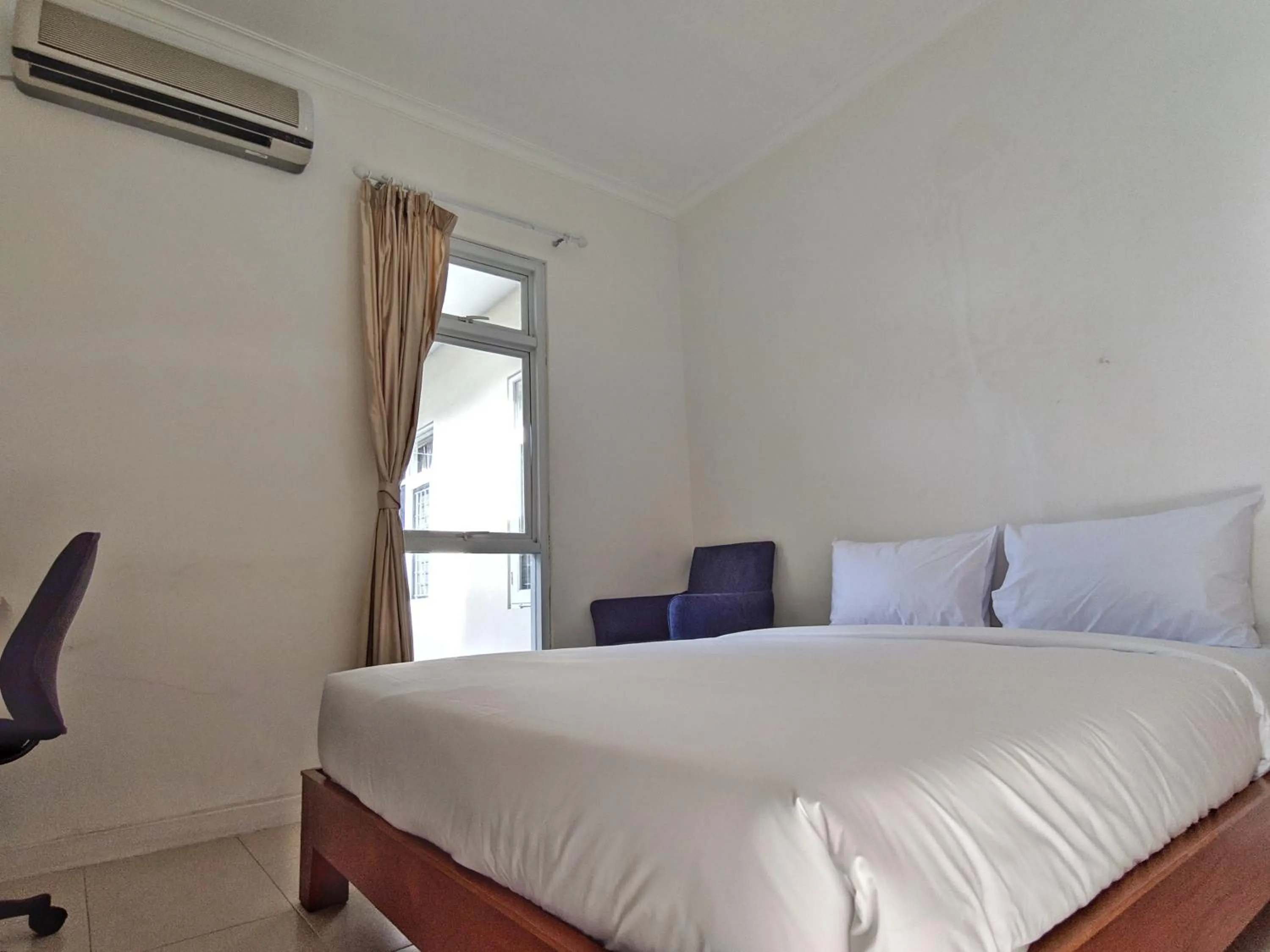 Bed in My Home by FLAT06