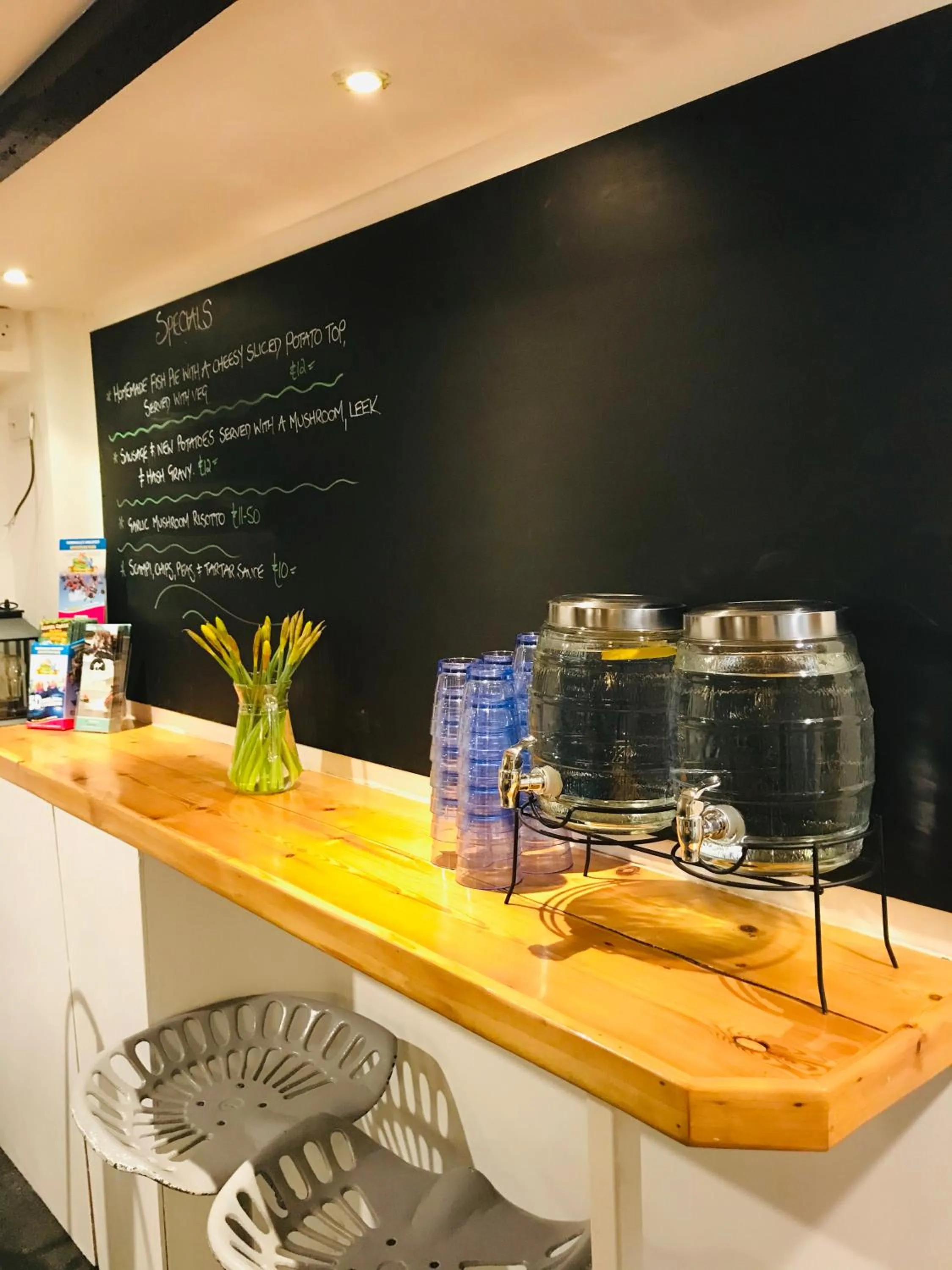 Lounge or bar in The Slipway B&B