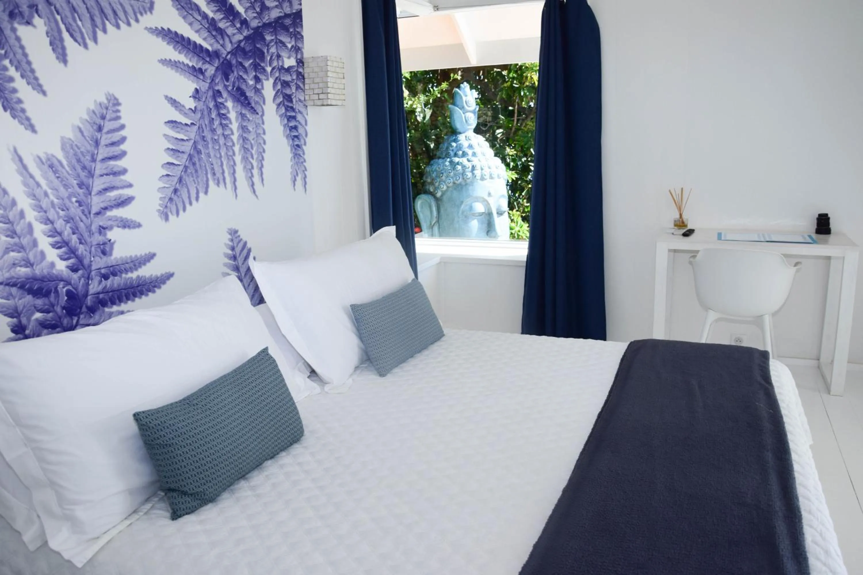 Photo of the whole room, Bed in Ninamu Pearl Guest House