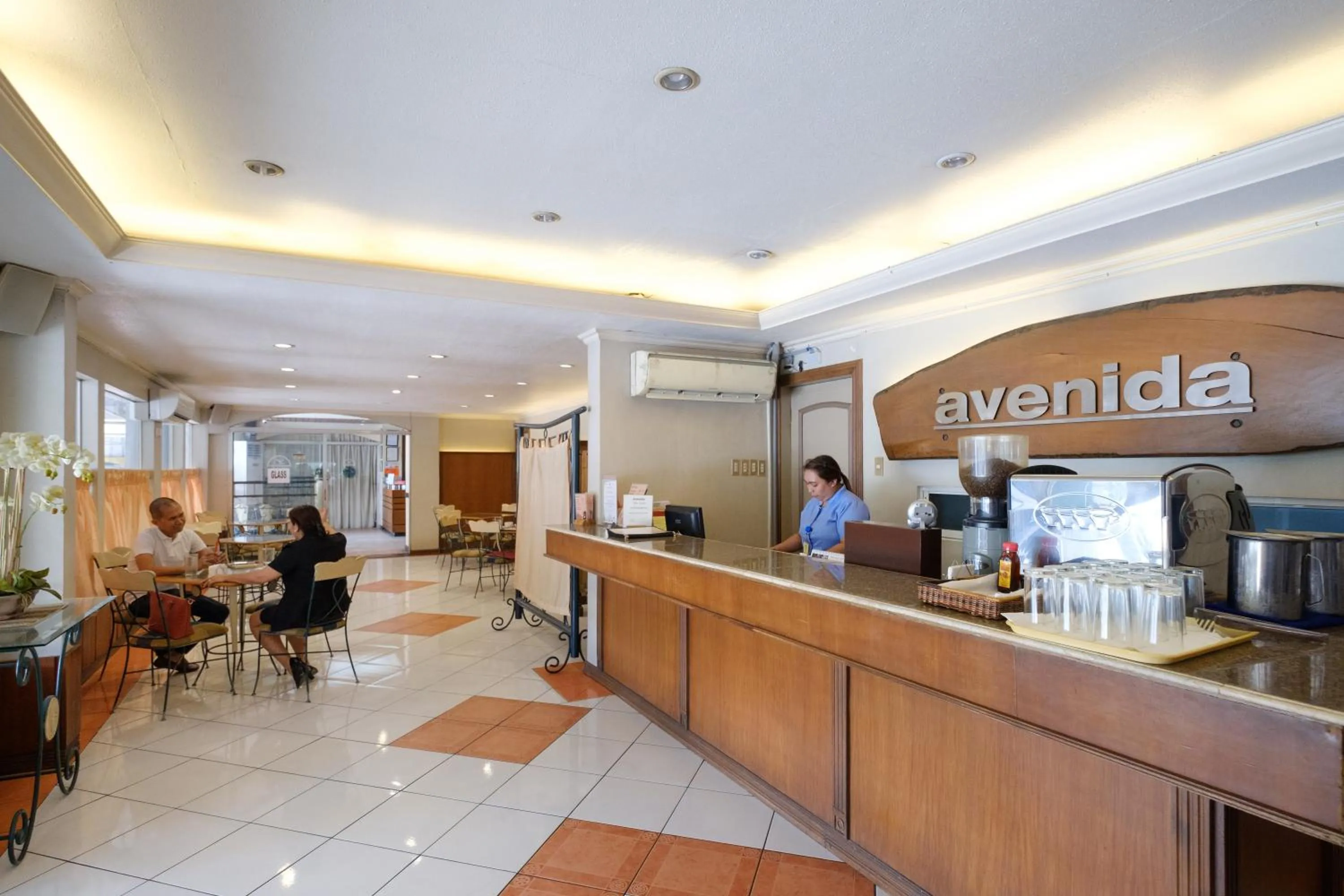 Restaurant/places to eat in Lispher Inn