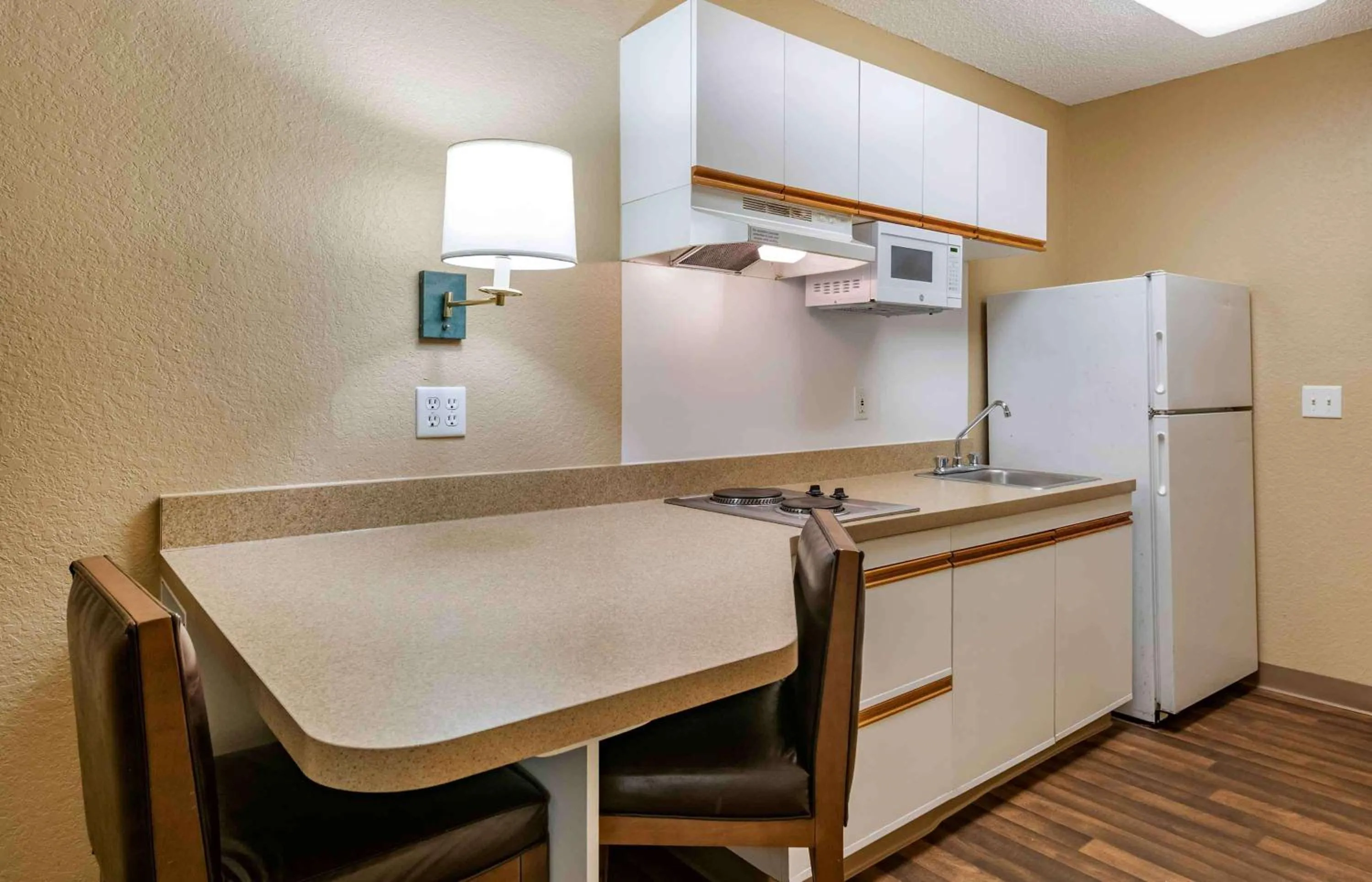 Kitchen or kitchenette in Extended Stay America Suites - Orlando - Altamonte Springs