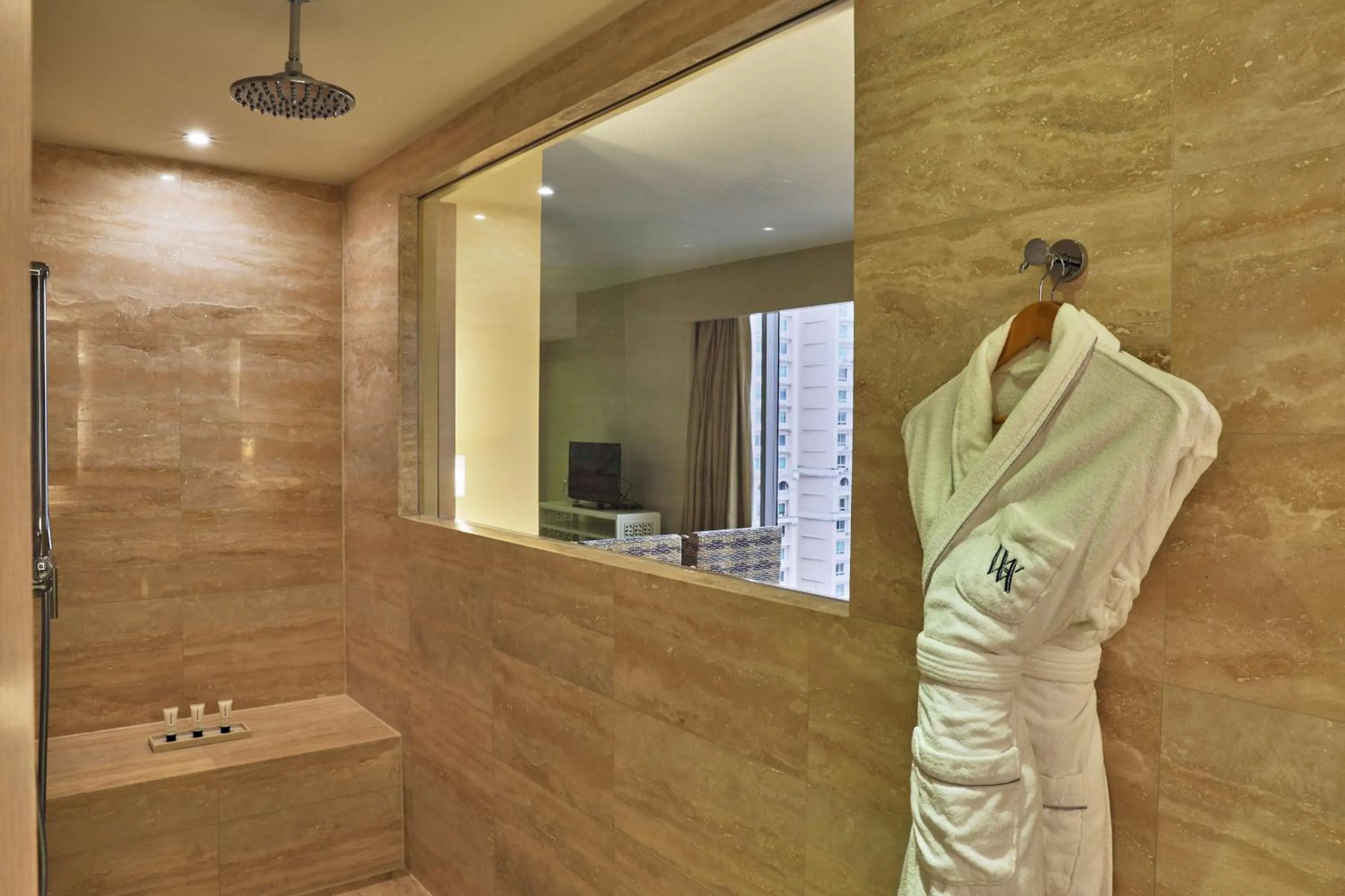 Bathroom in Waldorf Astoria Panama