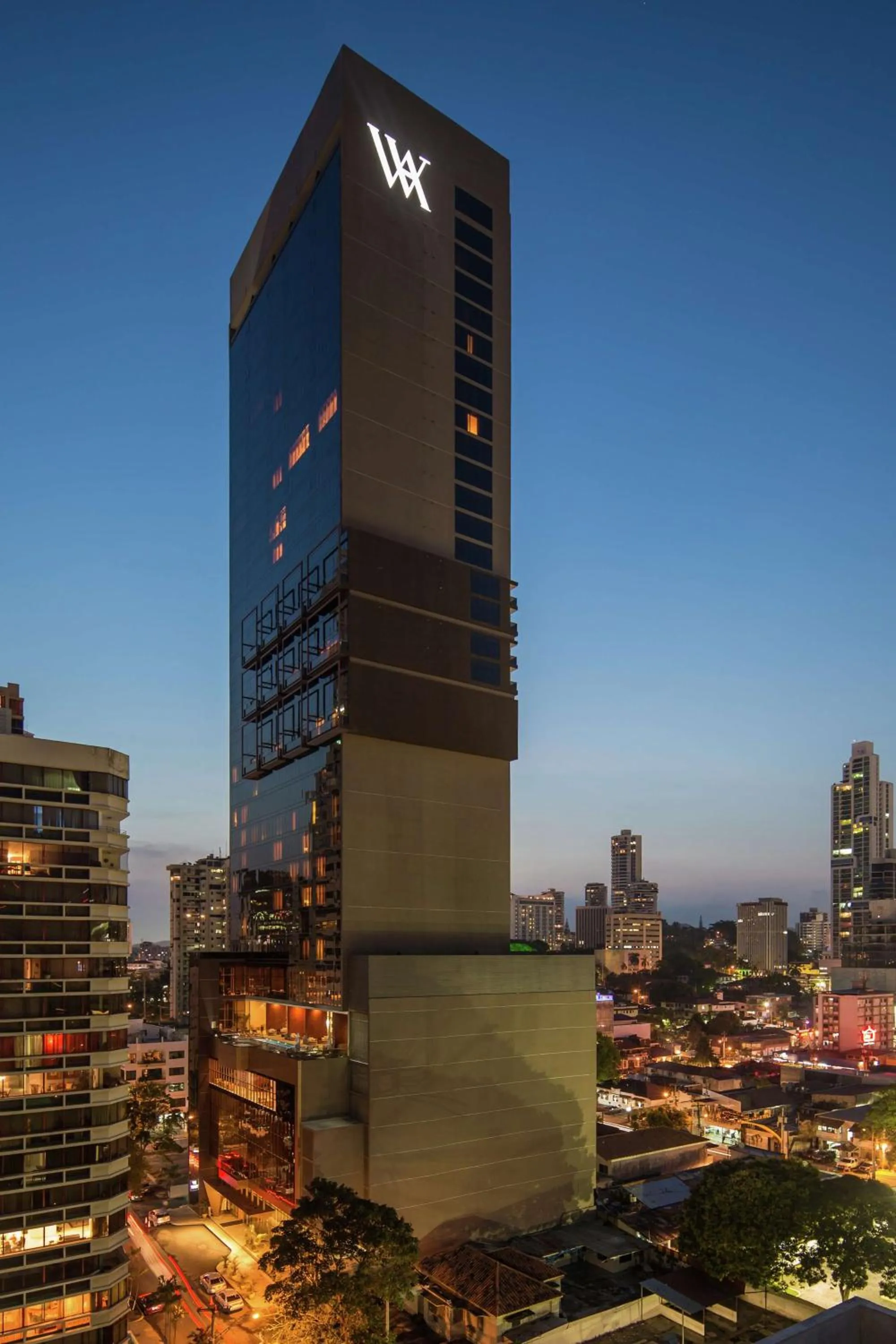 Property building in Waldorf Astoria Panama