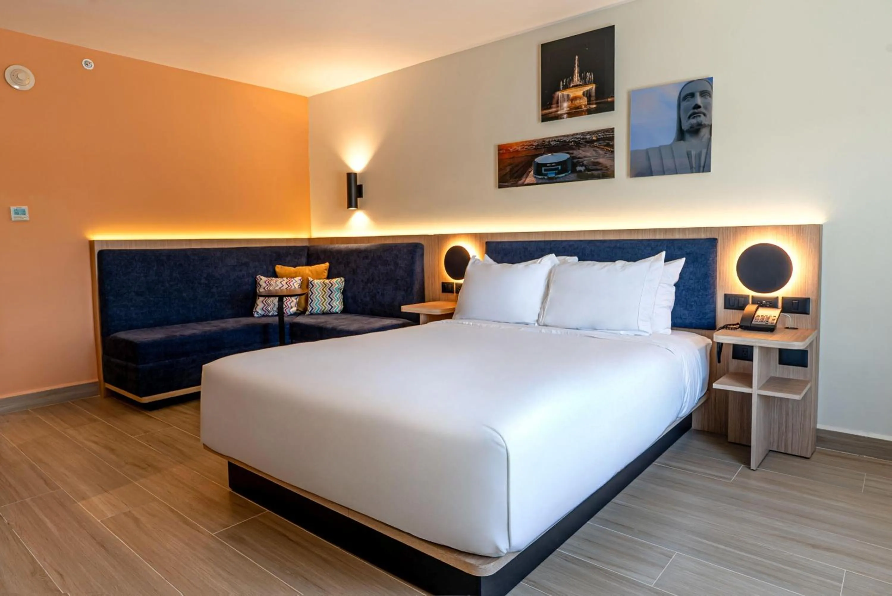 Bed in Hampton Inn Torreon Airport-Galerias