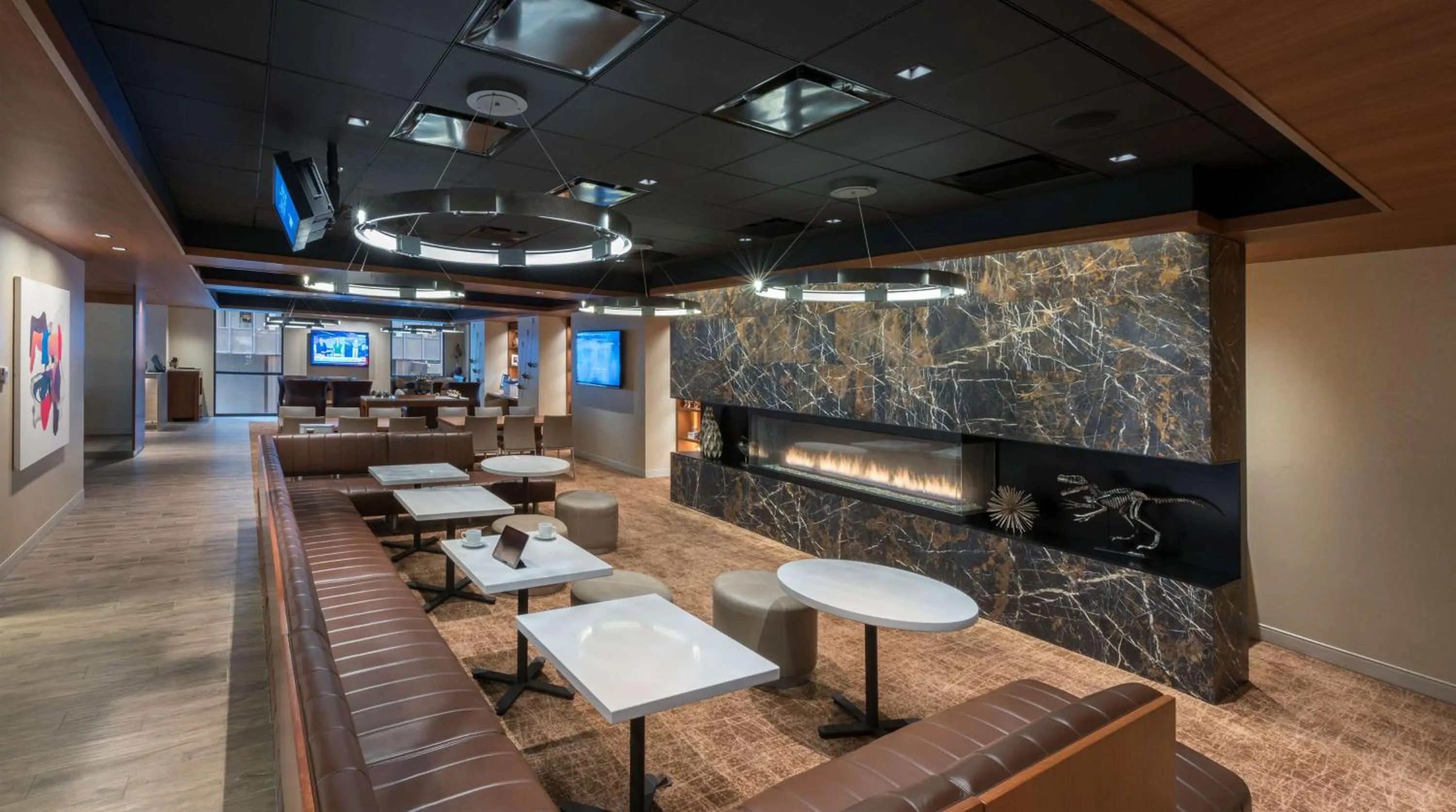 Restaurant/places to eat in Hyatt Regency Chicago