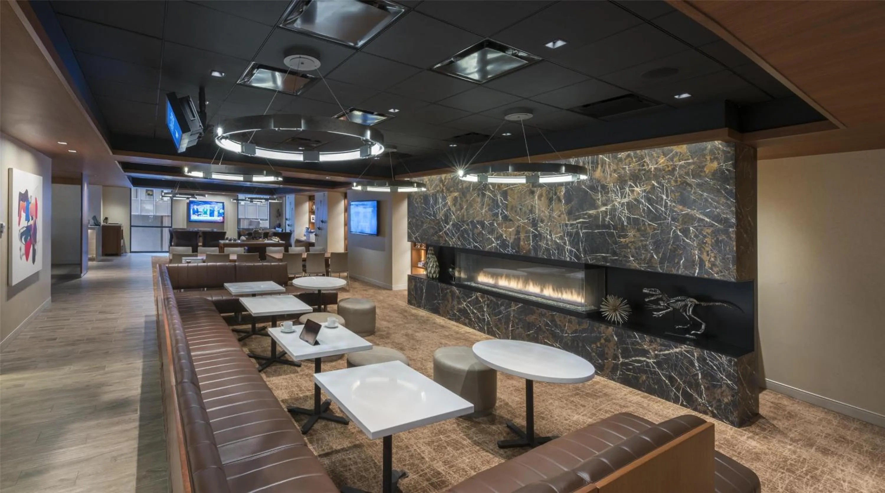 Restaurant/places to eat in Hyatt Regency Chicago