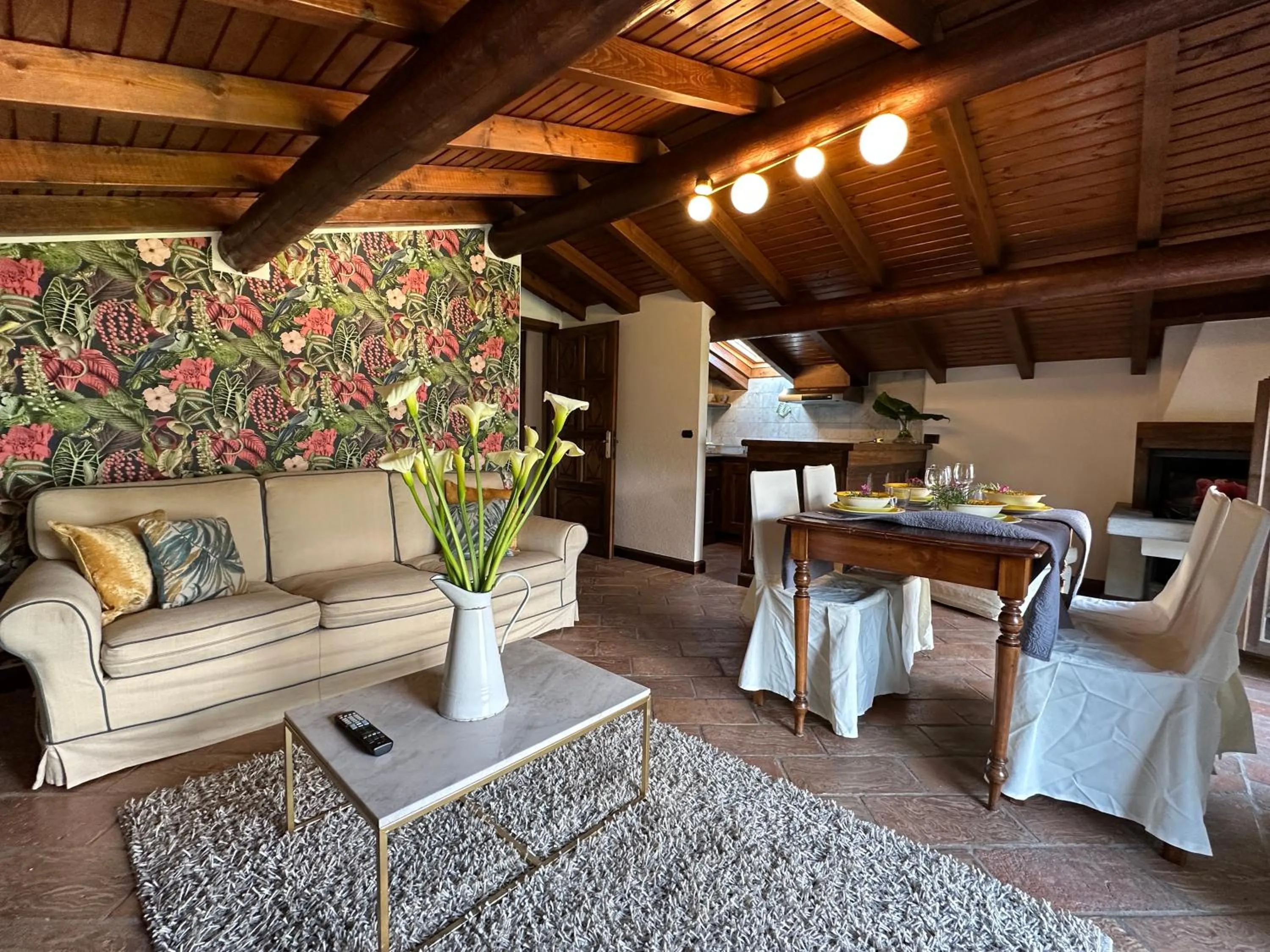 Dining area in L'antico Borgo