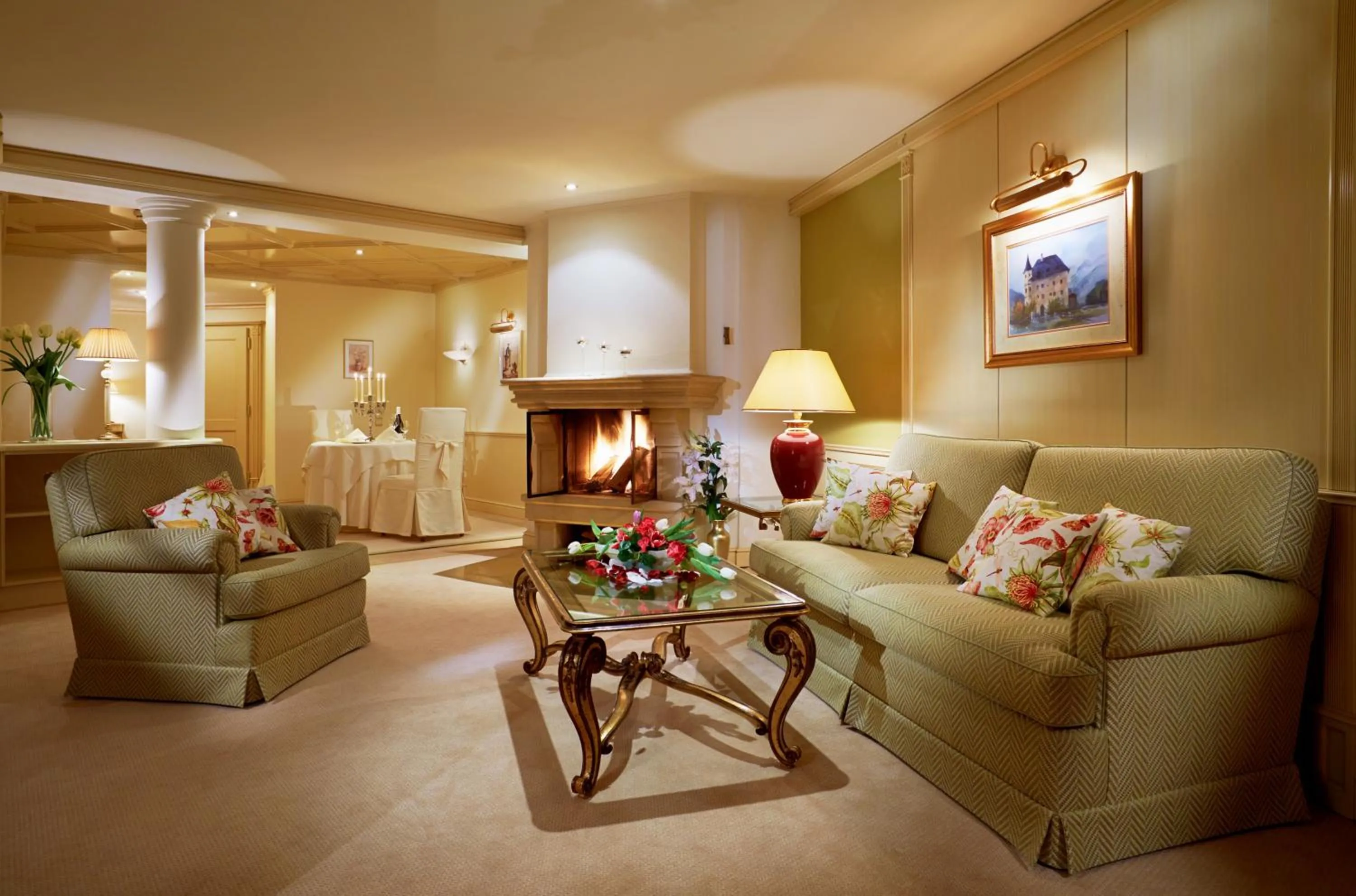 Living room in Salzburgerhof, das 5-Sterne Hotel von Zell am See