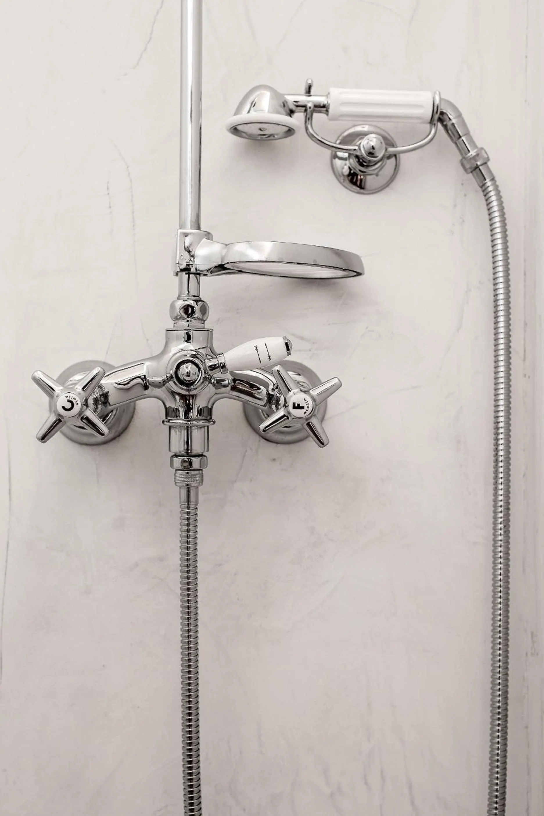 Shower in Bellavista Boutique Hotel