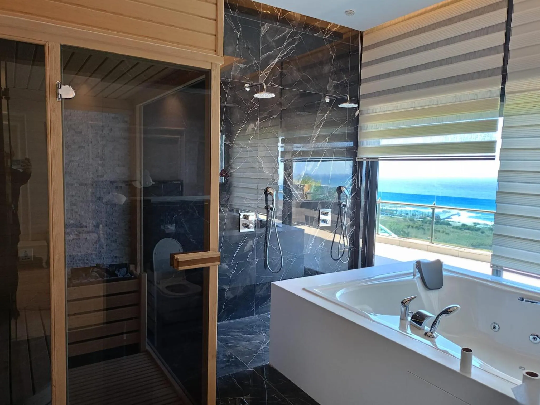 Elite Luxury Suite & Spa