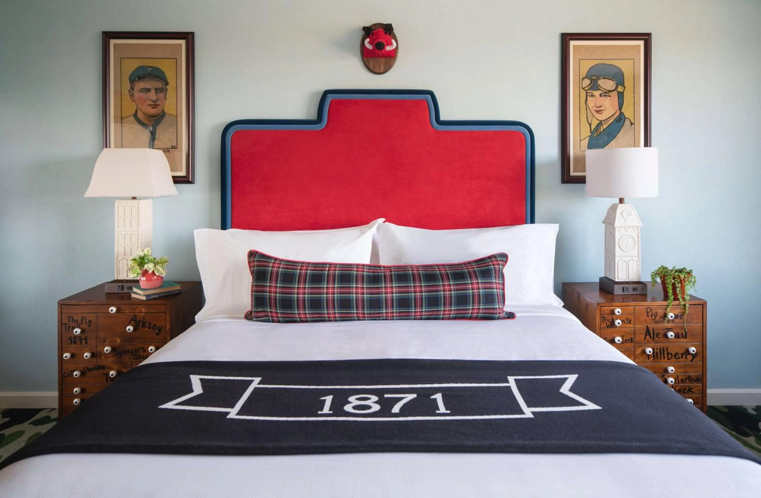 Bed in Graduate by Hilton Fayetteville, AR