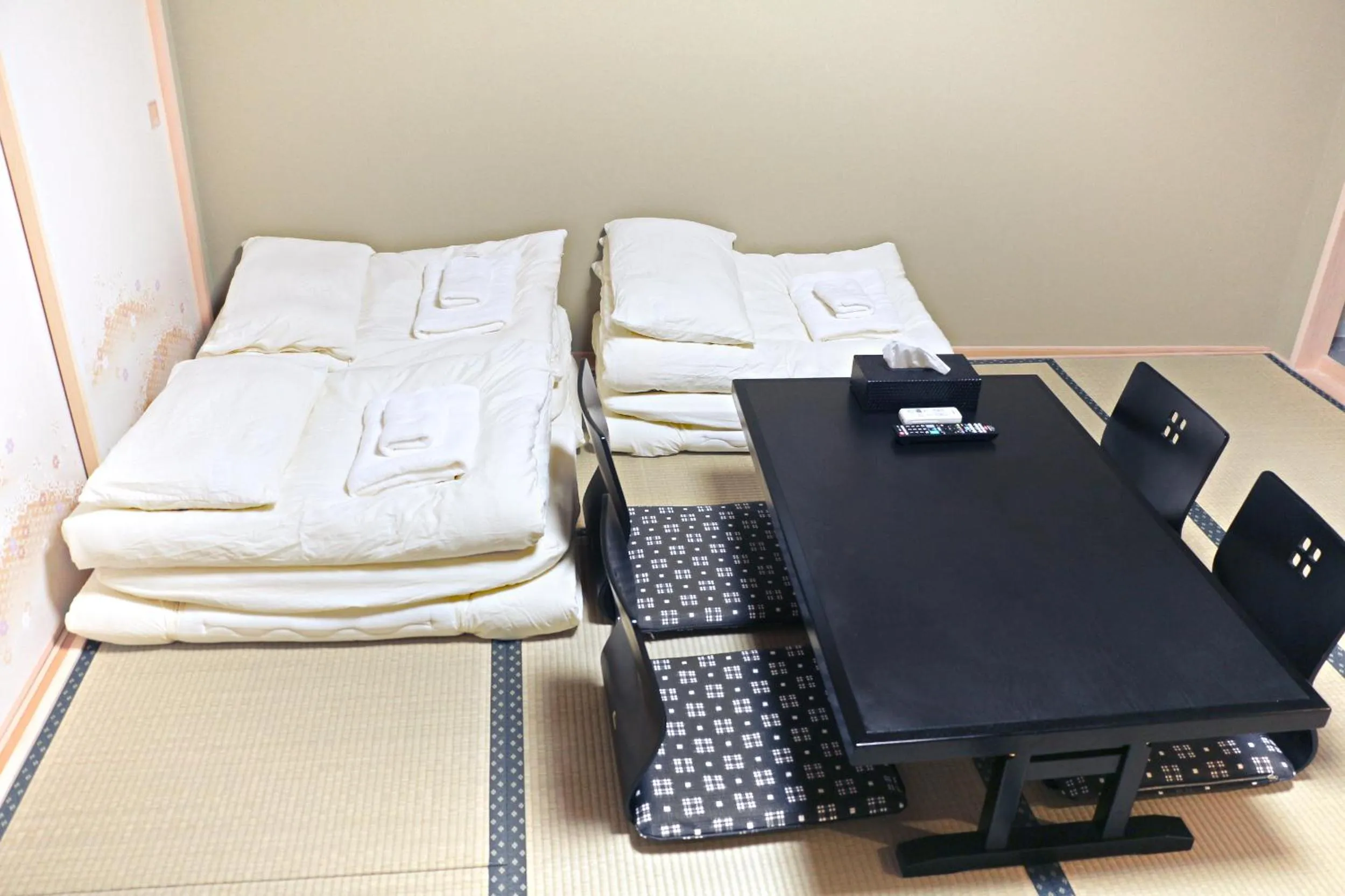 Bed in Akihabara Nakagawa Inn