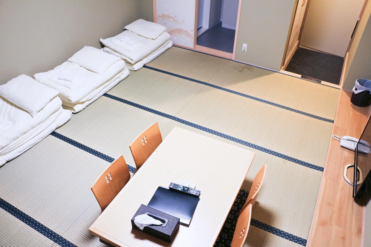 Bed in Akihabara Nakagawa Inn