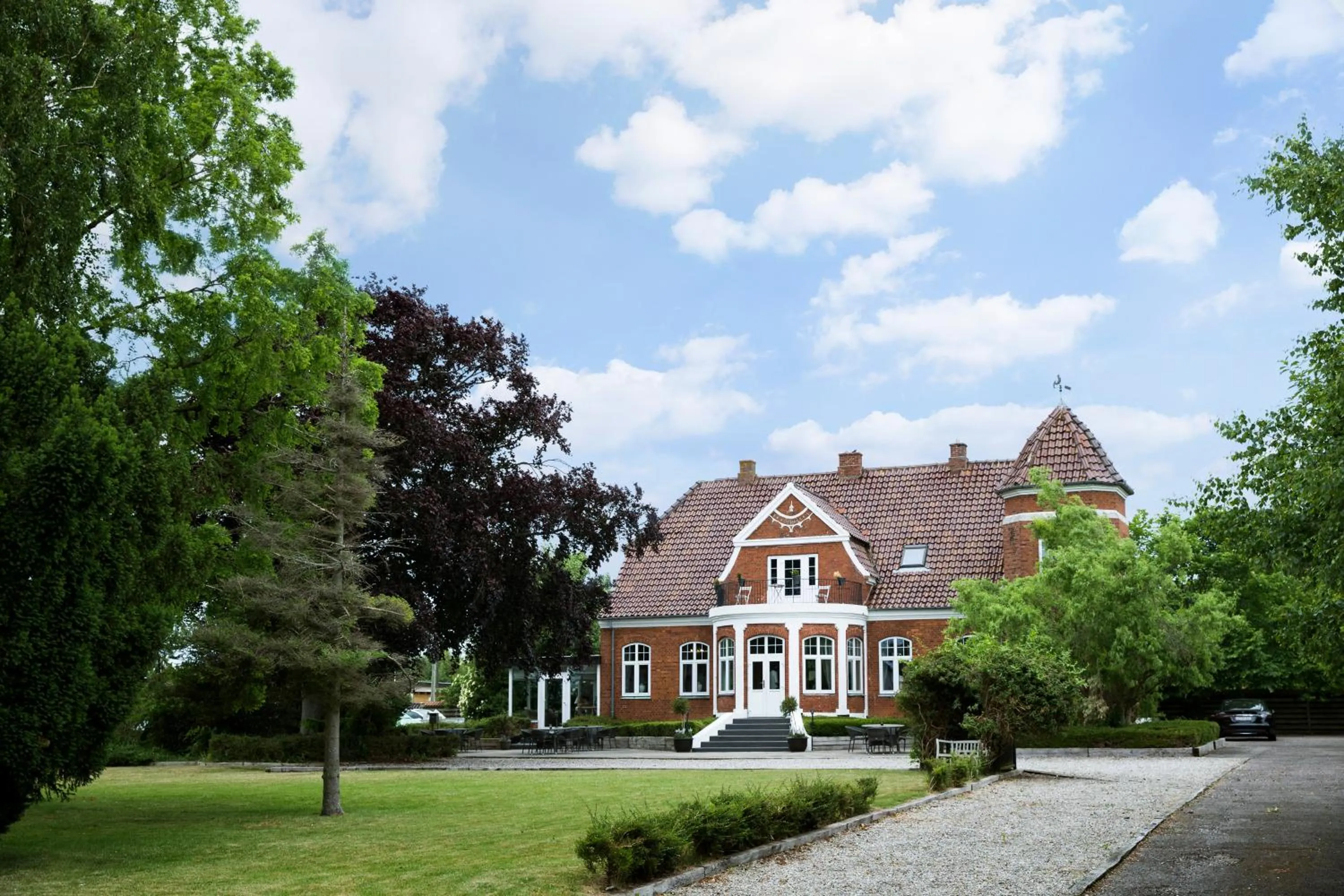 Facade/entrance in Skjalm Hvide Hotel