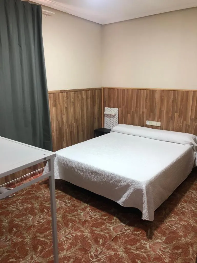 Bed in Hotel Manises