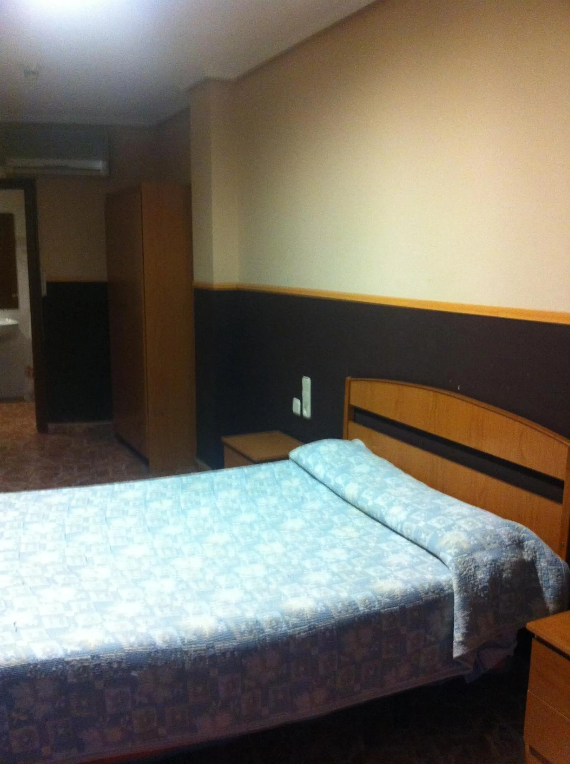 Bed in Hotel Manises