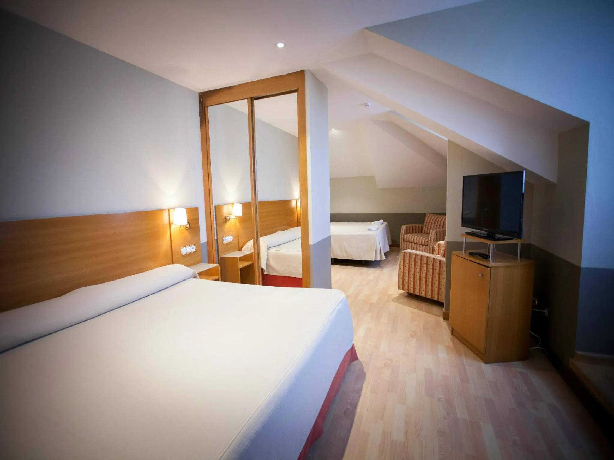 Bed in Hotel Kaype - Quintamar