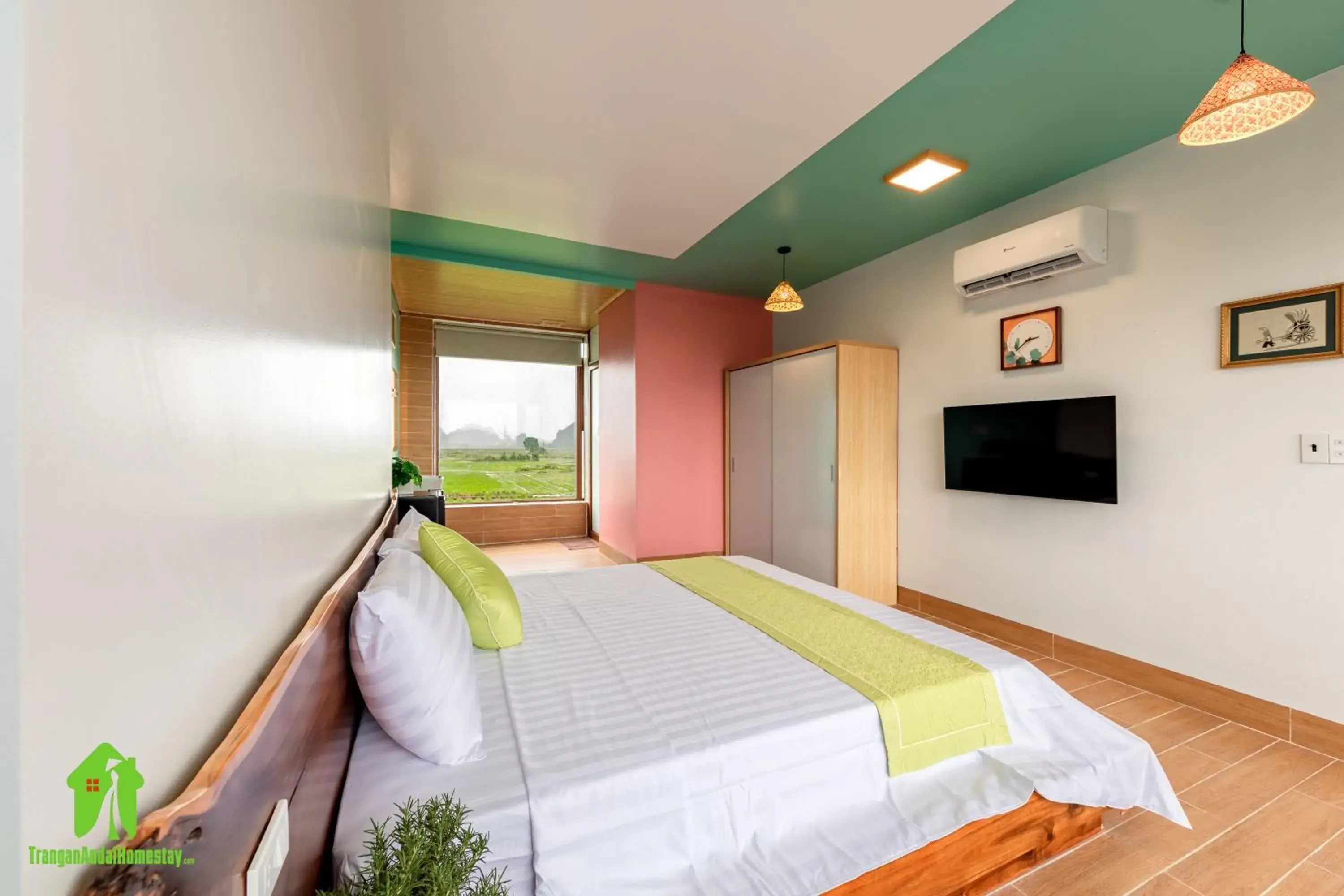 King Room with Mountain View in Trang An Ao Dai Homestay King Room with Mountain View in Trang An Ao Dai Homestay