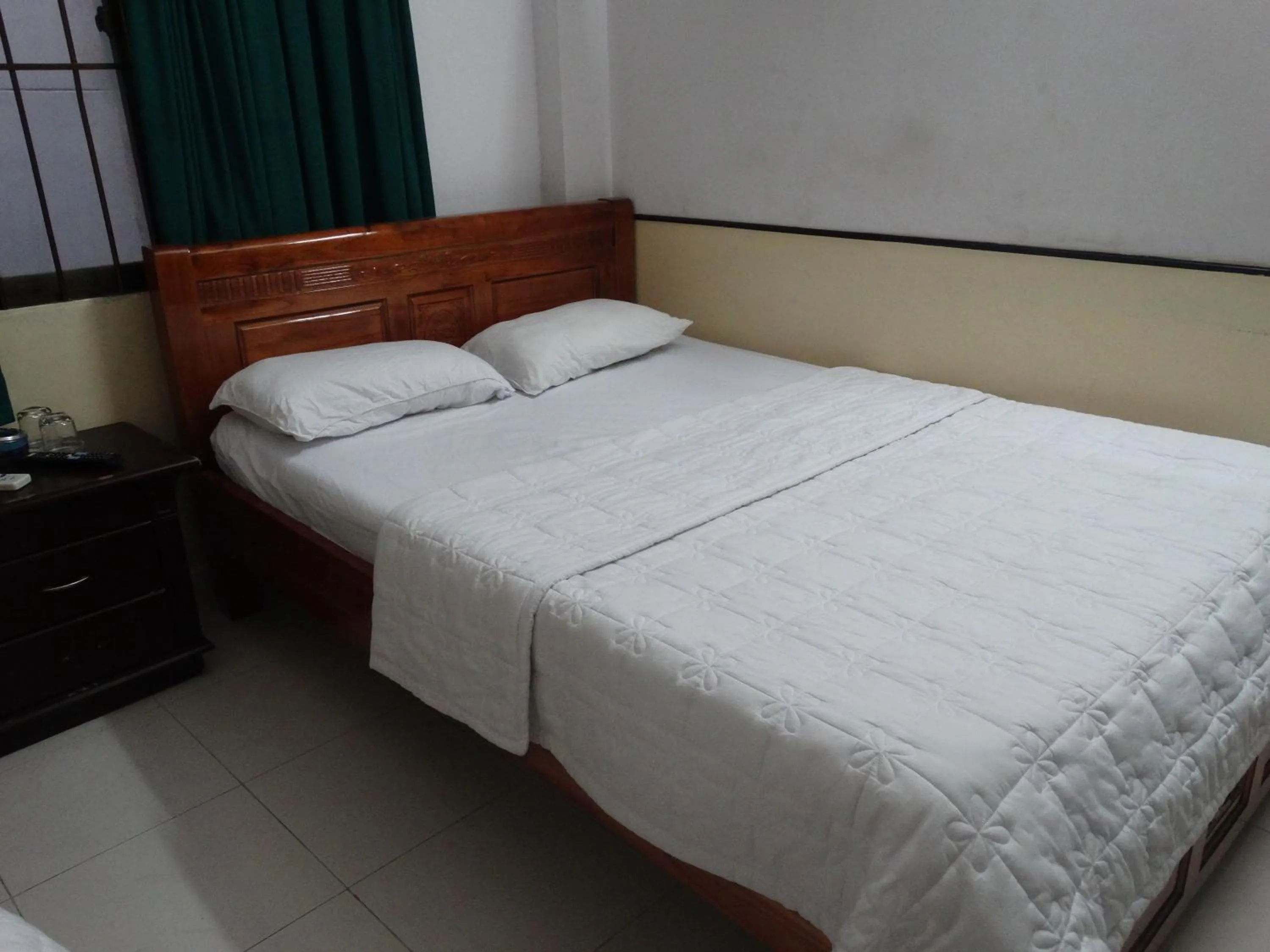 Bed in Thuong Hai Hotel