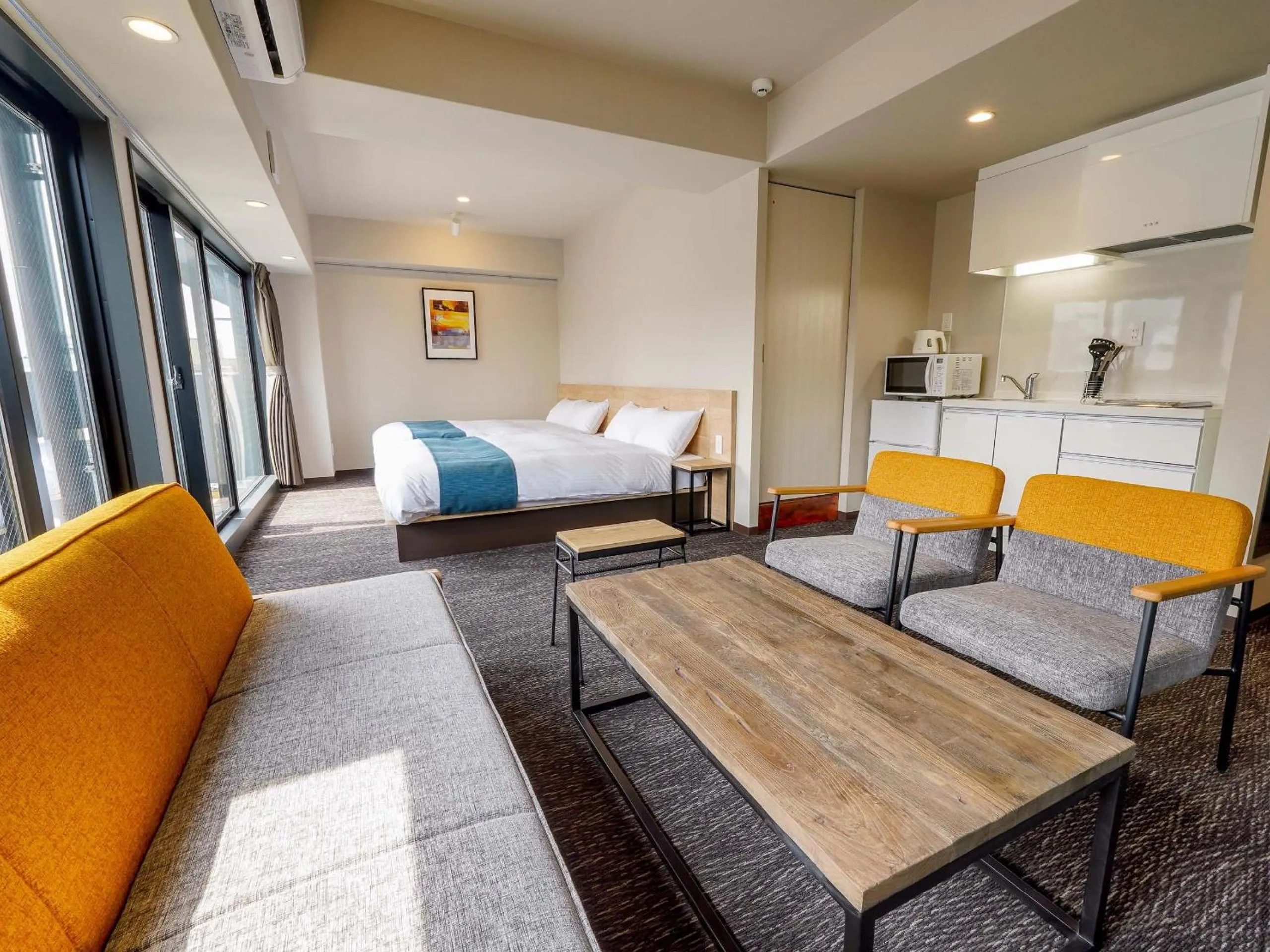 Living room, Bed in RESI STAY Heart