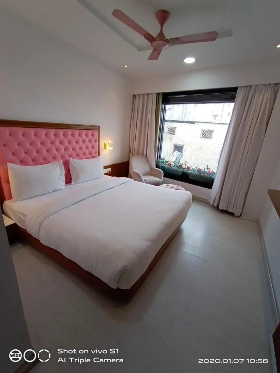 Bed in Hotel Om Stay Well