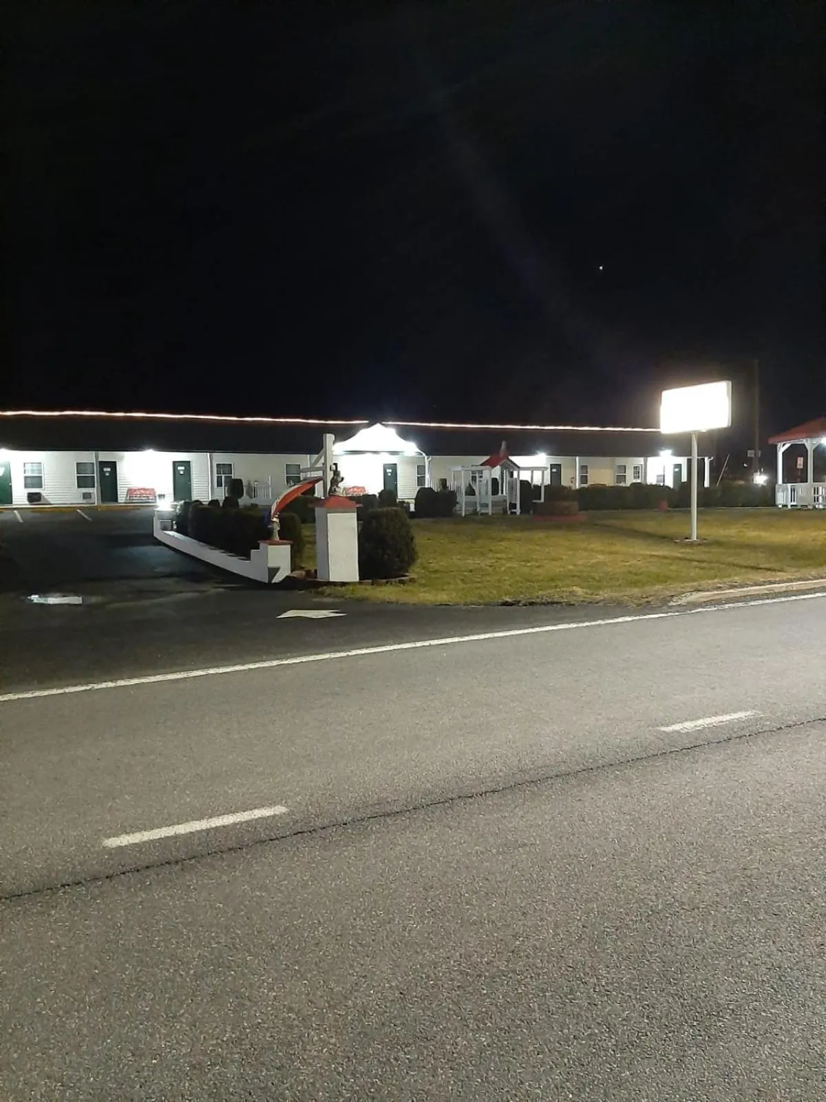 Property building in Clarysville Motel