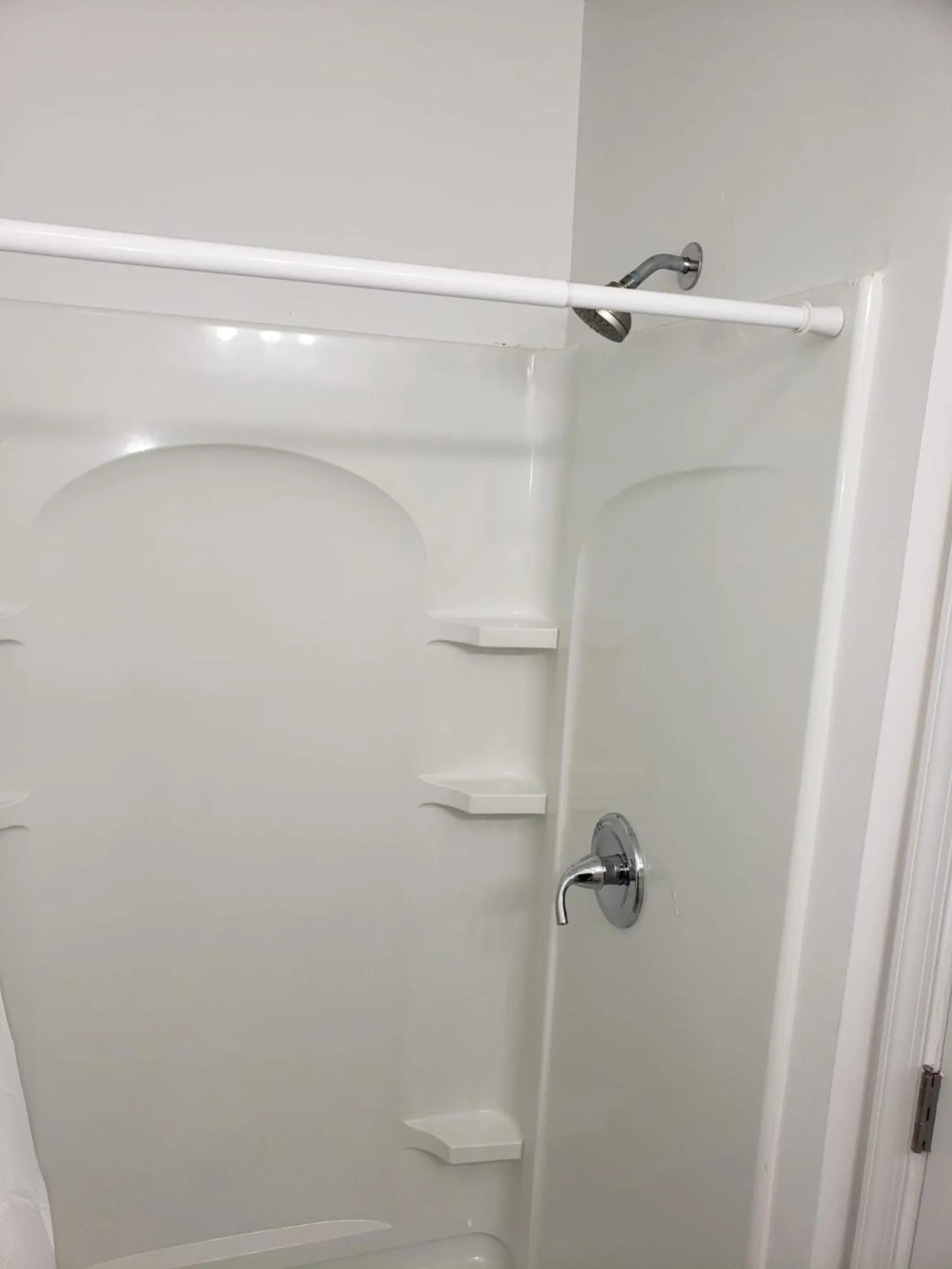 Bathroom in Clarysville Motel