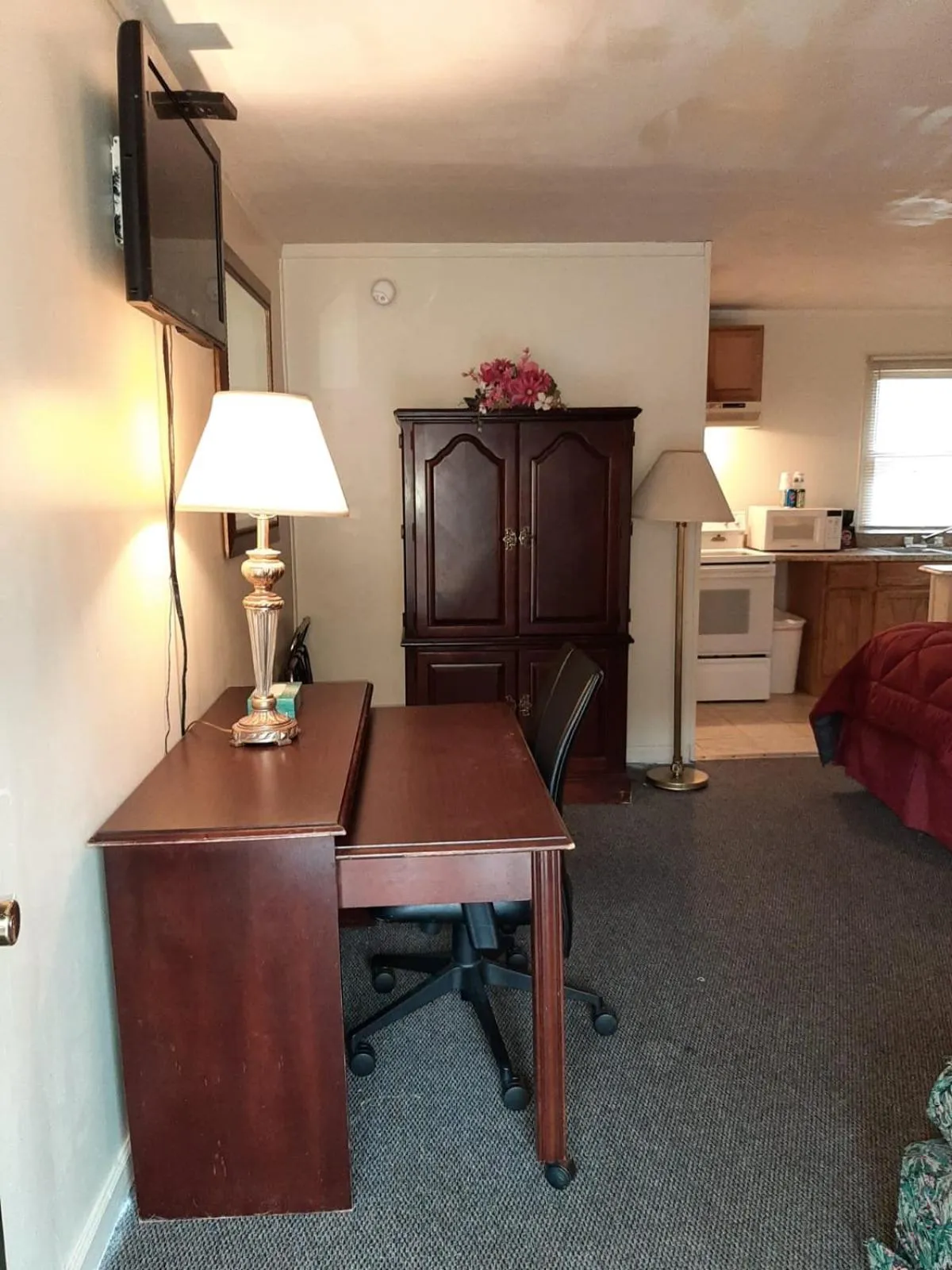 TV and multimedia, Bed in Clarysville Motel