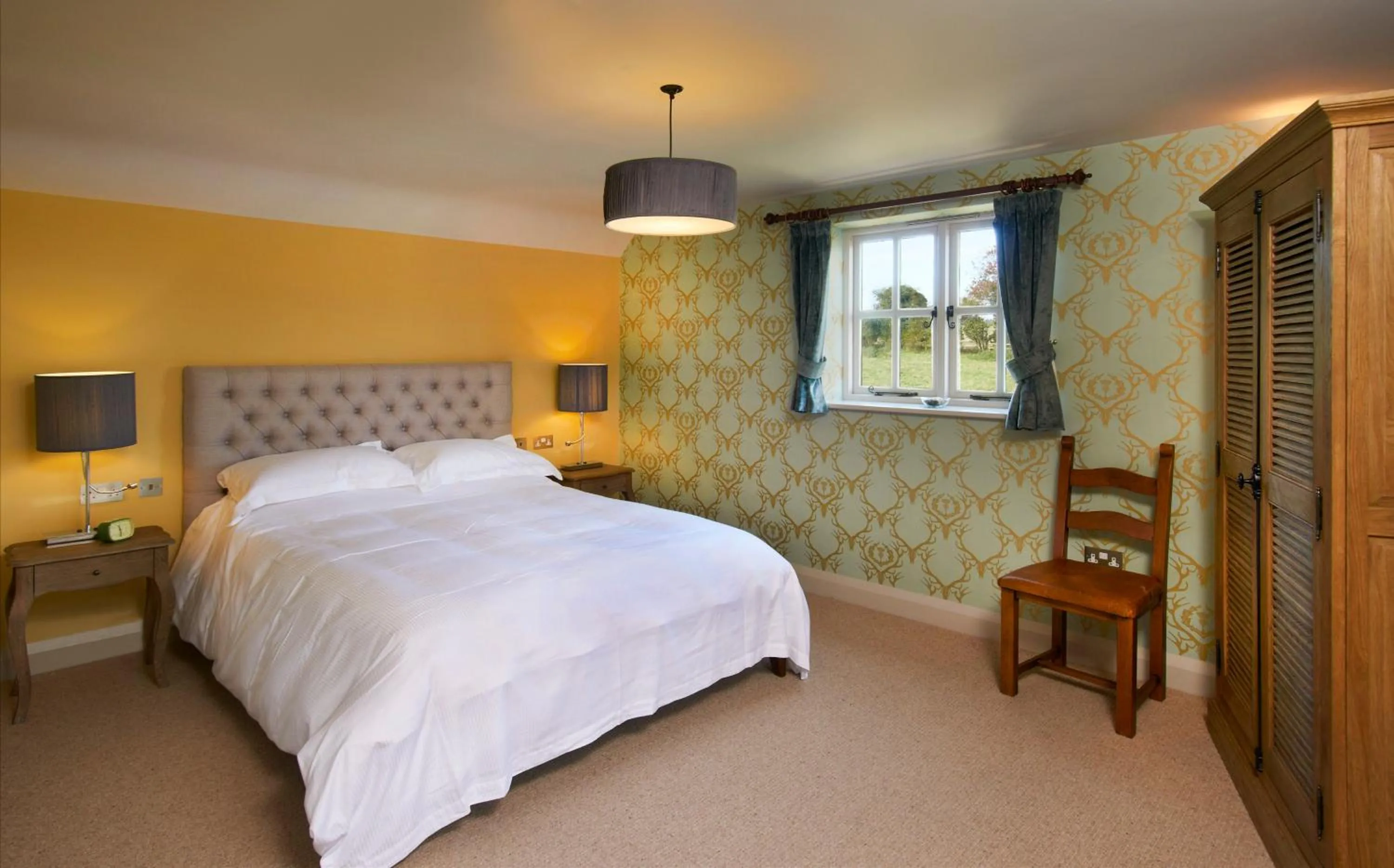 Photo of the whole room, Bed in The Museum Inn